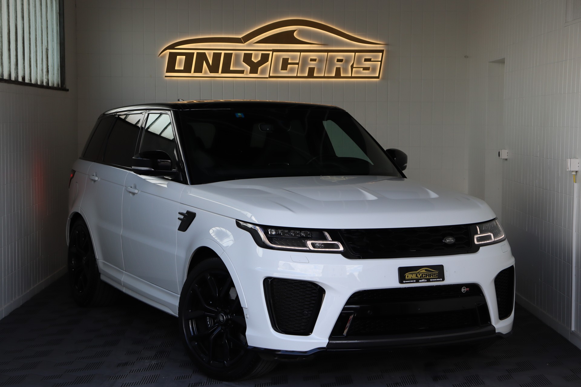 LAND ROVER Range Rover Sport 5.0 V8 S/C SVR Automatic-image-0