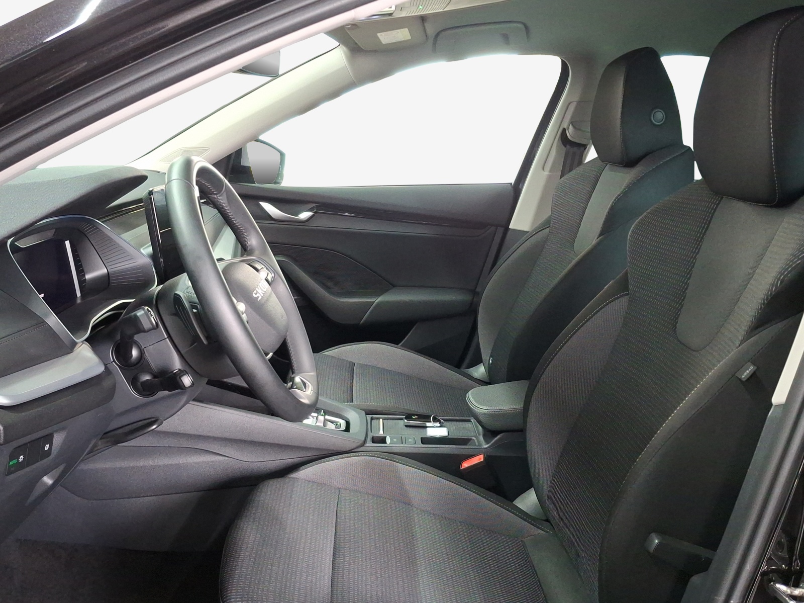 SKODA Octavia Combi 2.0 TDI DSG Selection-image-7