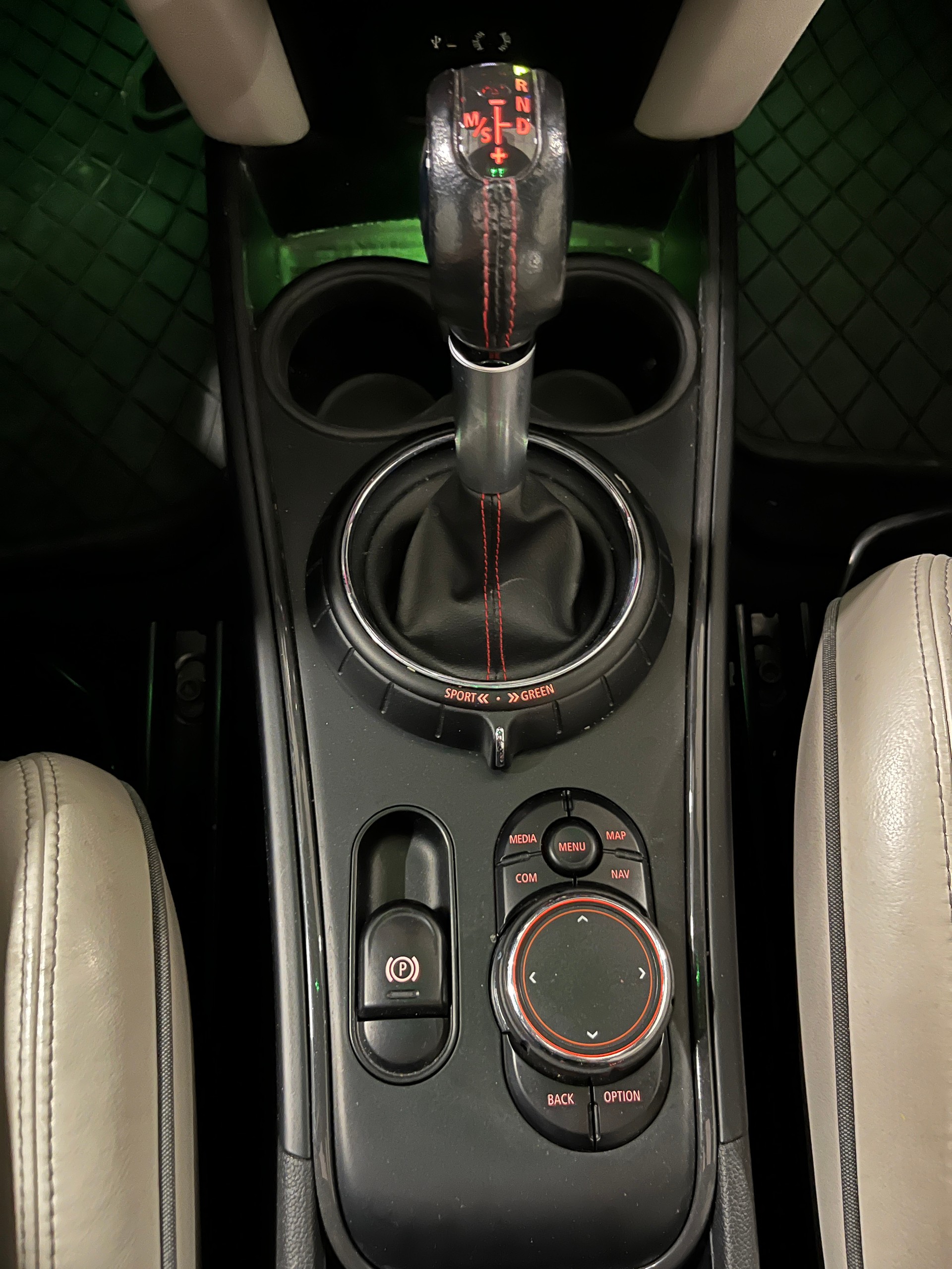 MINI Countryman John Cooper Works ALL4 Steptronic-image-11