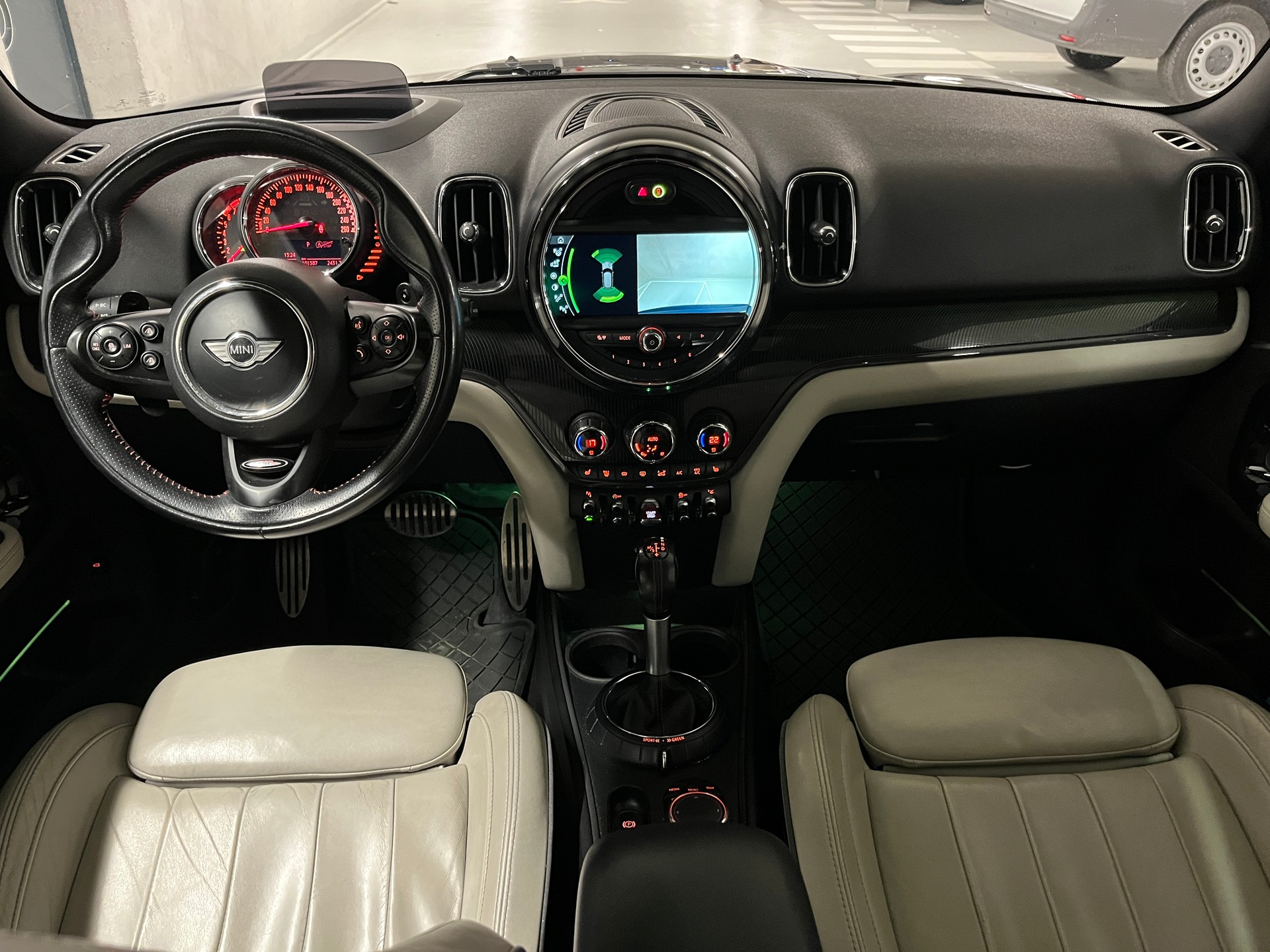 MINI Countryman John Cooper Works ALL4 Steptronic-image-8
