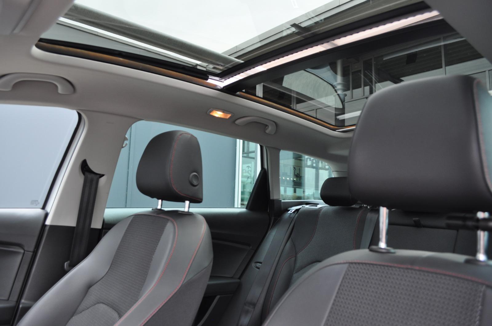 SEAT Leon ST 1.8 TSI FR-image-12