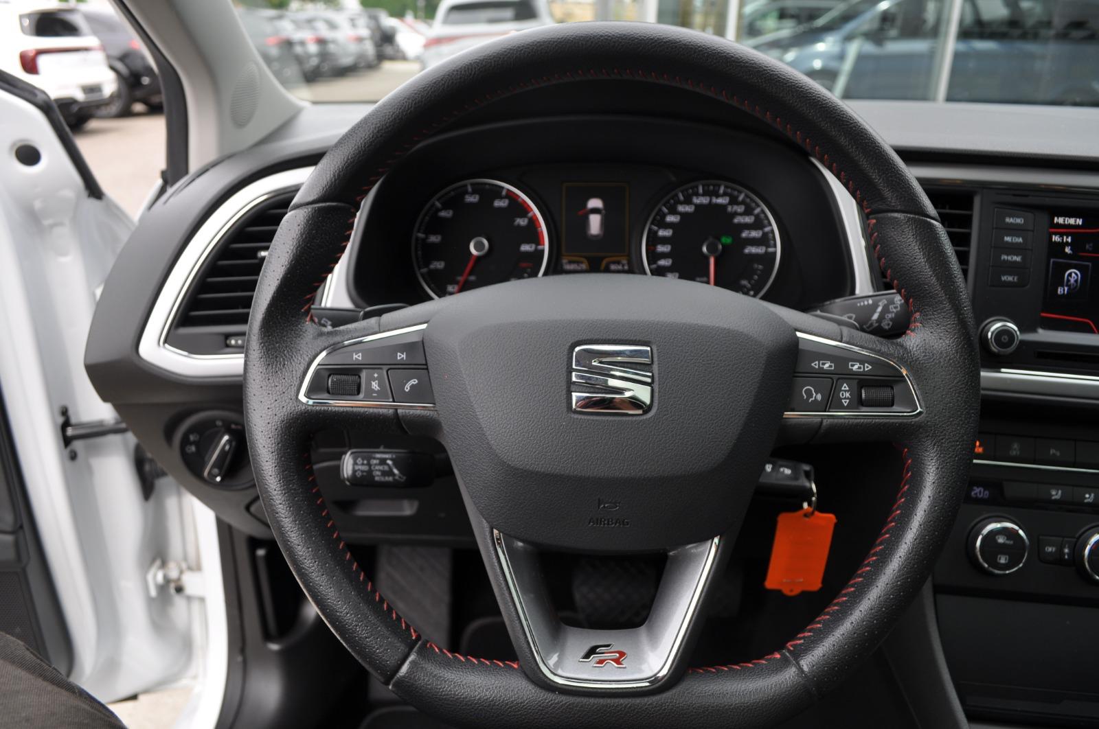 SEAT Leon ST 1.8 TSI FR-image-11