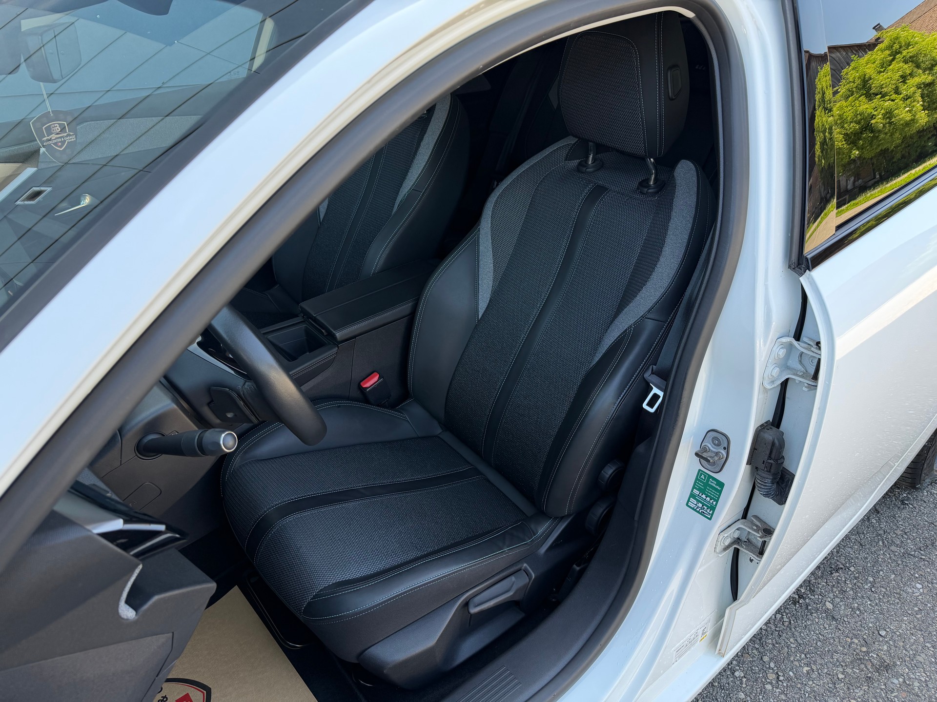 PEUGEOT 308 SW 1.5 BlueHDI Active Pack EAT8-image-9