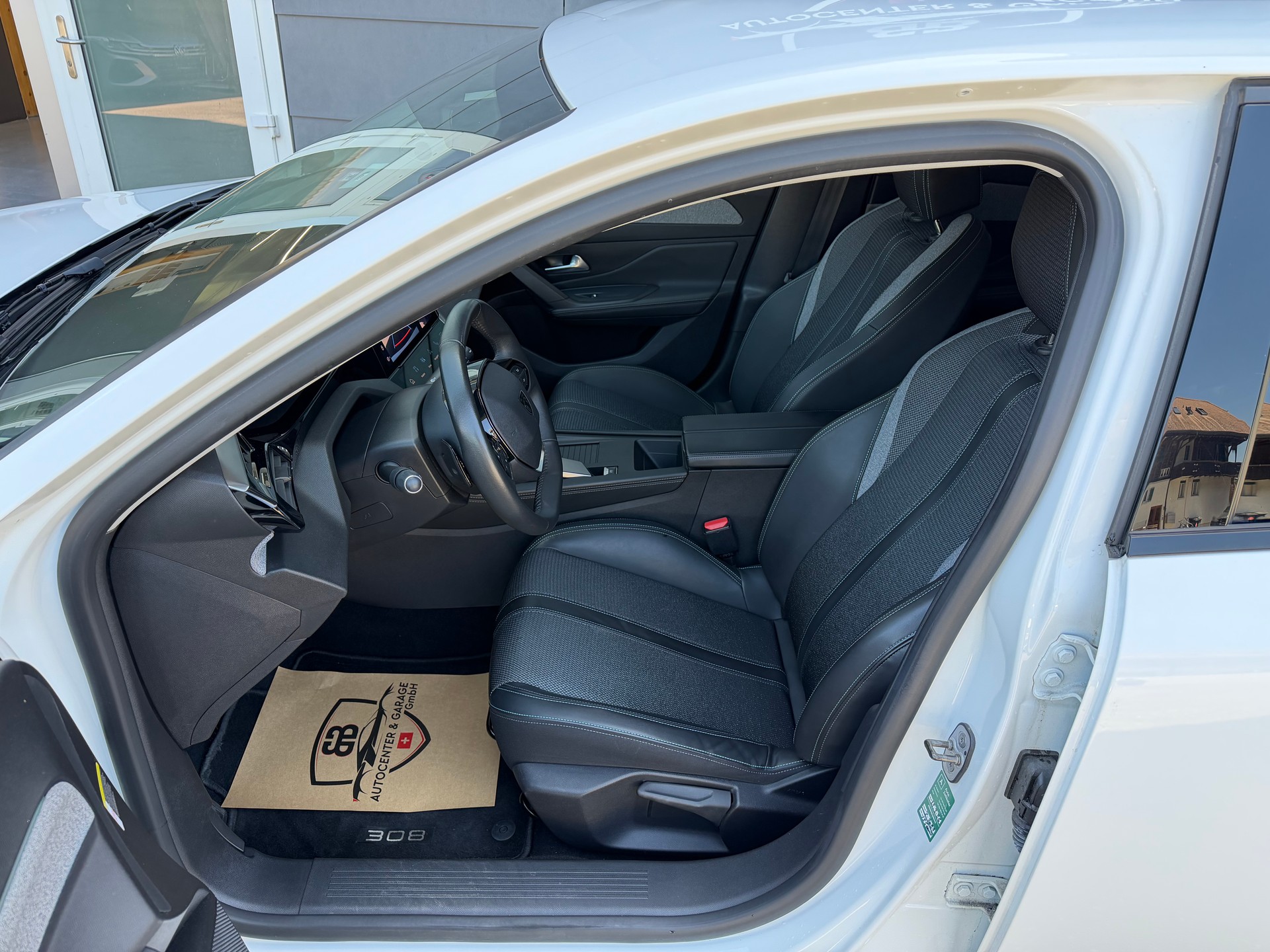 PEUGEOT 308 SW 1.5 BlueHDI Active Pack EAT8-image-8