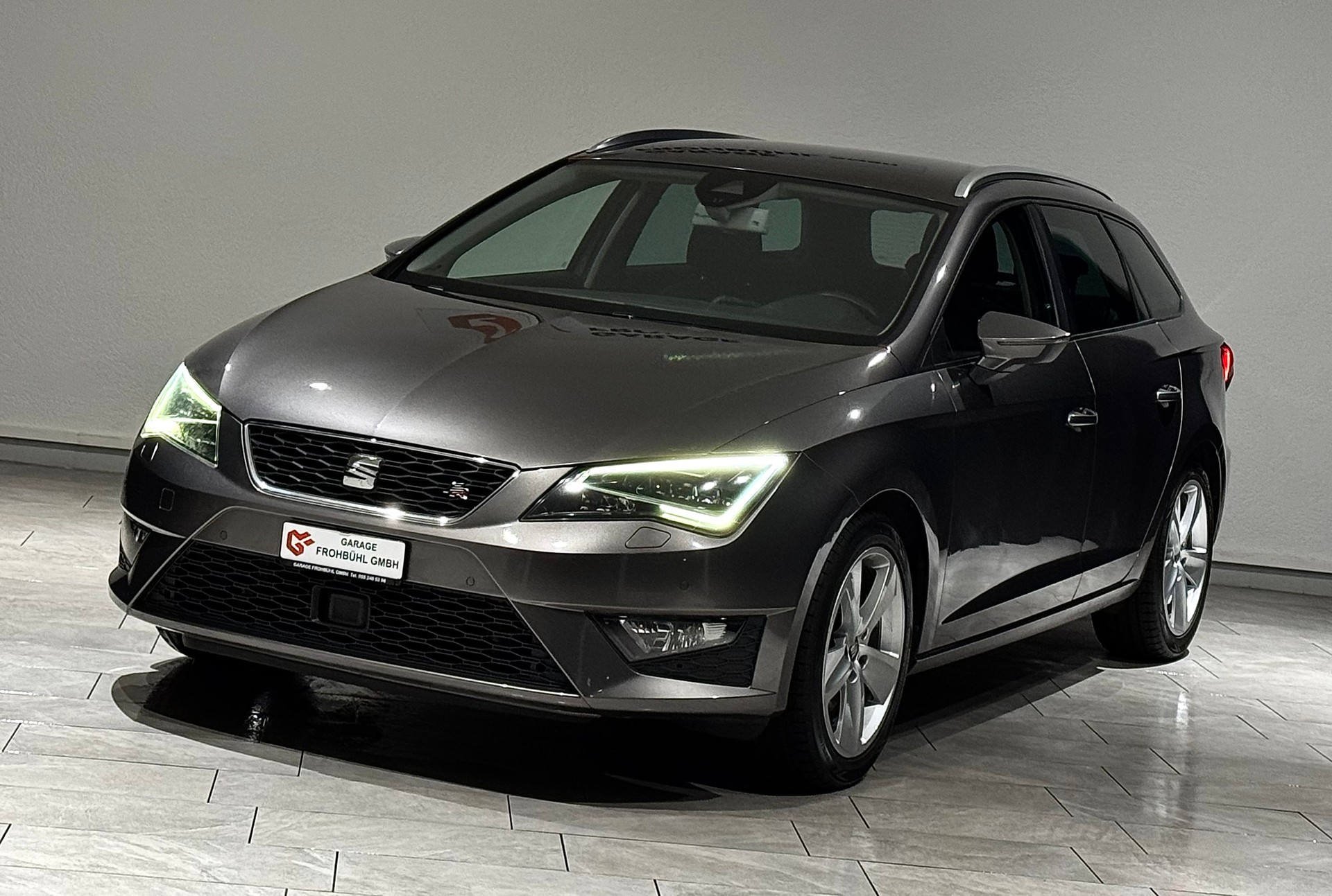 SEAT Leon ST 1.8 TSI FR | AHK 1500Kg | CH |-image-0