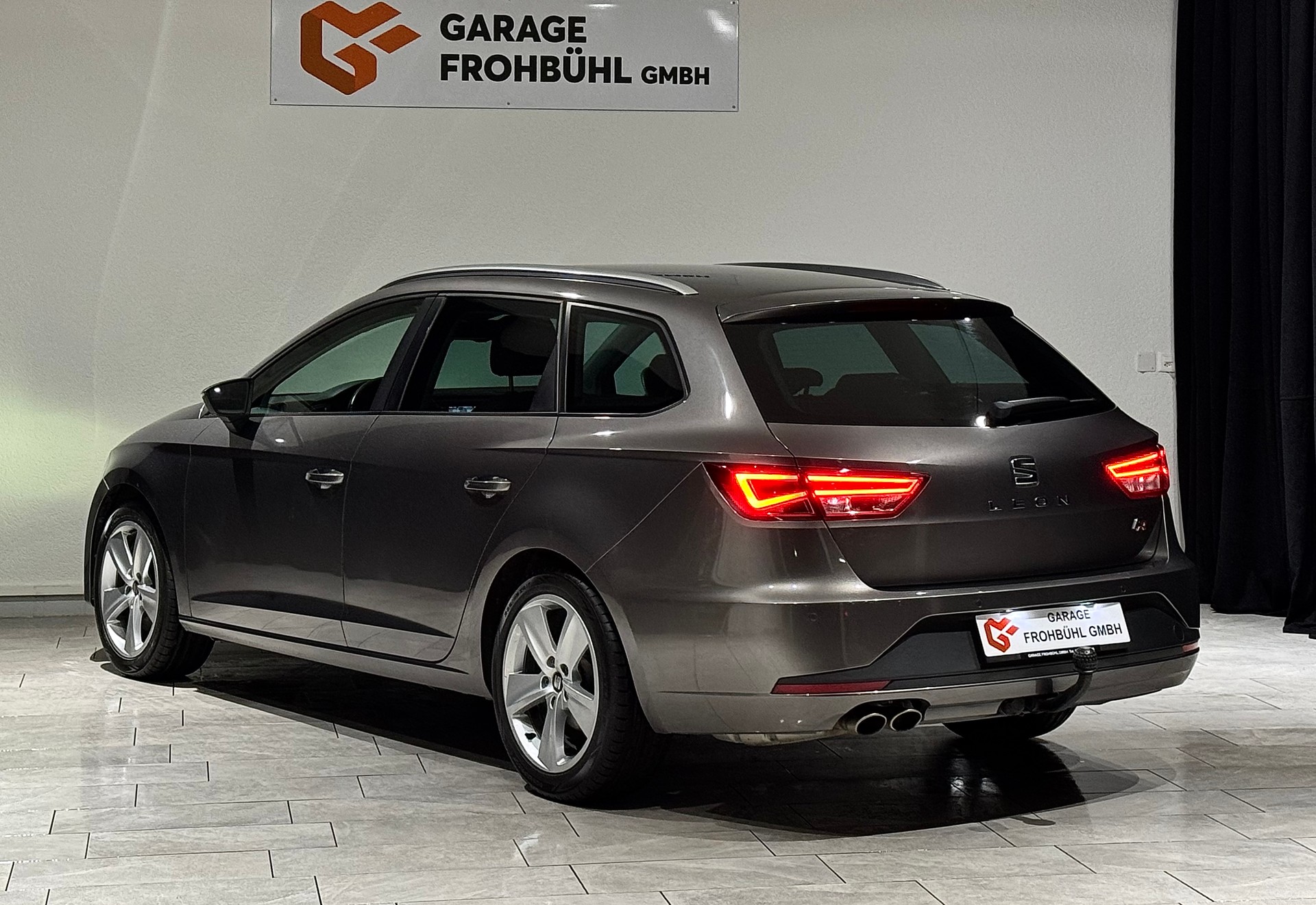 SEAT Leon ST 1.8 TSI FR | AHK 1500Kg | CH |-image-5