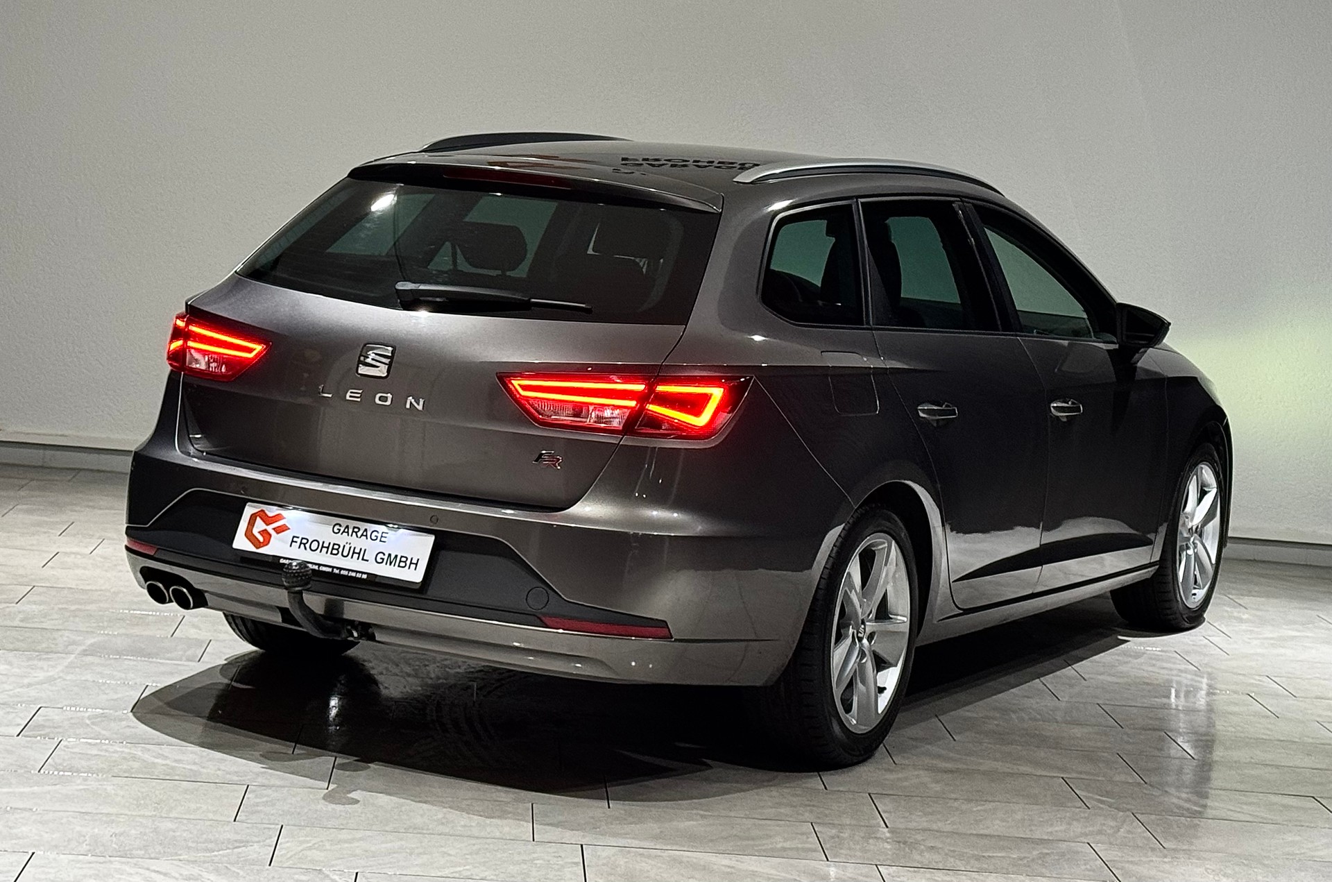 SEAT Leon ST 1.8 TSI FR | AHK 1500Kg | CH |-image-4