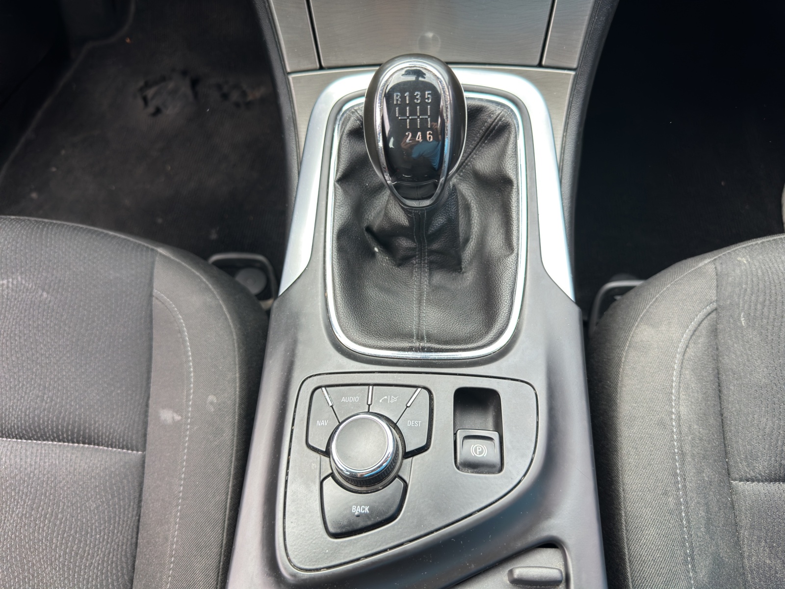 OPEL Insignia Sports Tourer 1.6 Turbo Cosmo-image-12