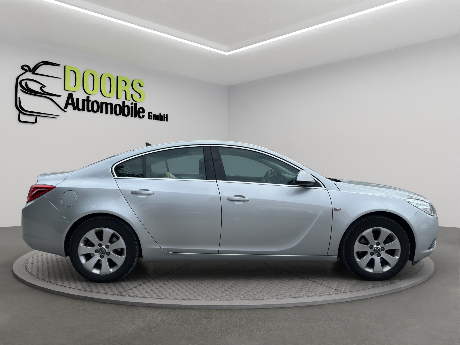 OPEL Insignia Sports Tourer 1.6 Turbo Cosmo-image-7