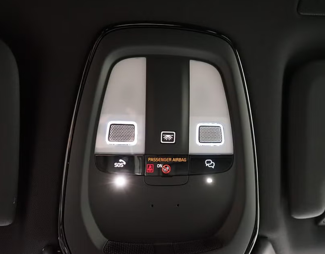 VOLVO XC60 T6 eAWD PluginHybrid Plus Dark Geartronic-image-10