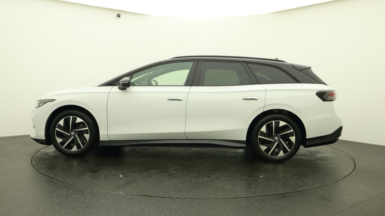 VW ID.7 Tourer Pro 77 kWh Limited-showroom-element-1