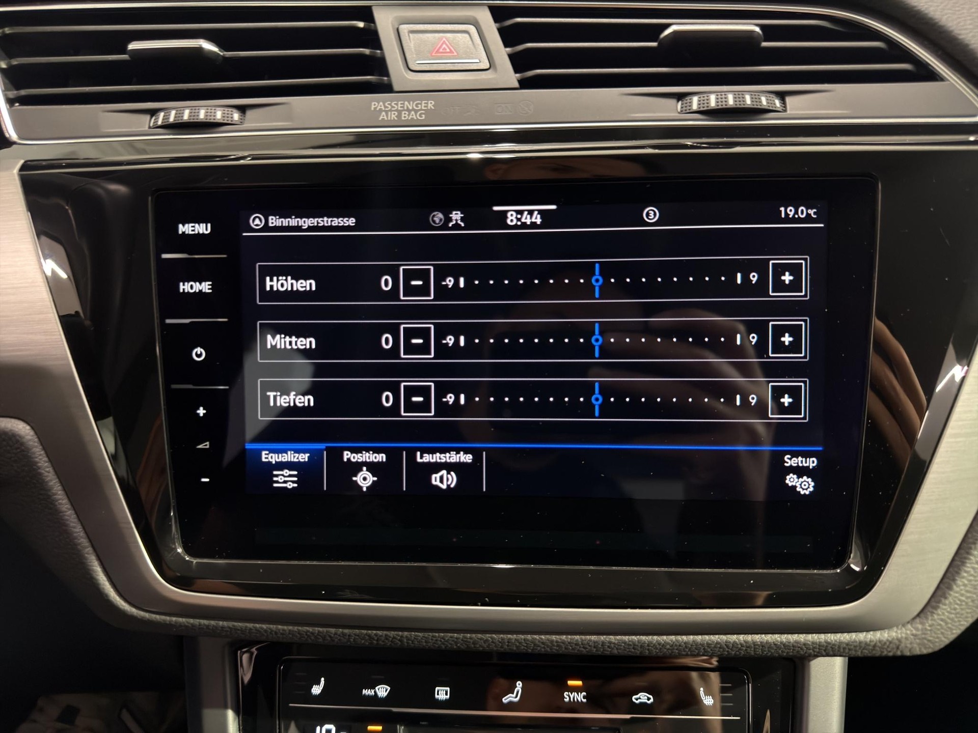 VW Touran 2.0 TDI BlueMotion Technology Comfortline DSG-image-25