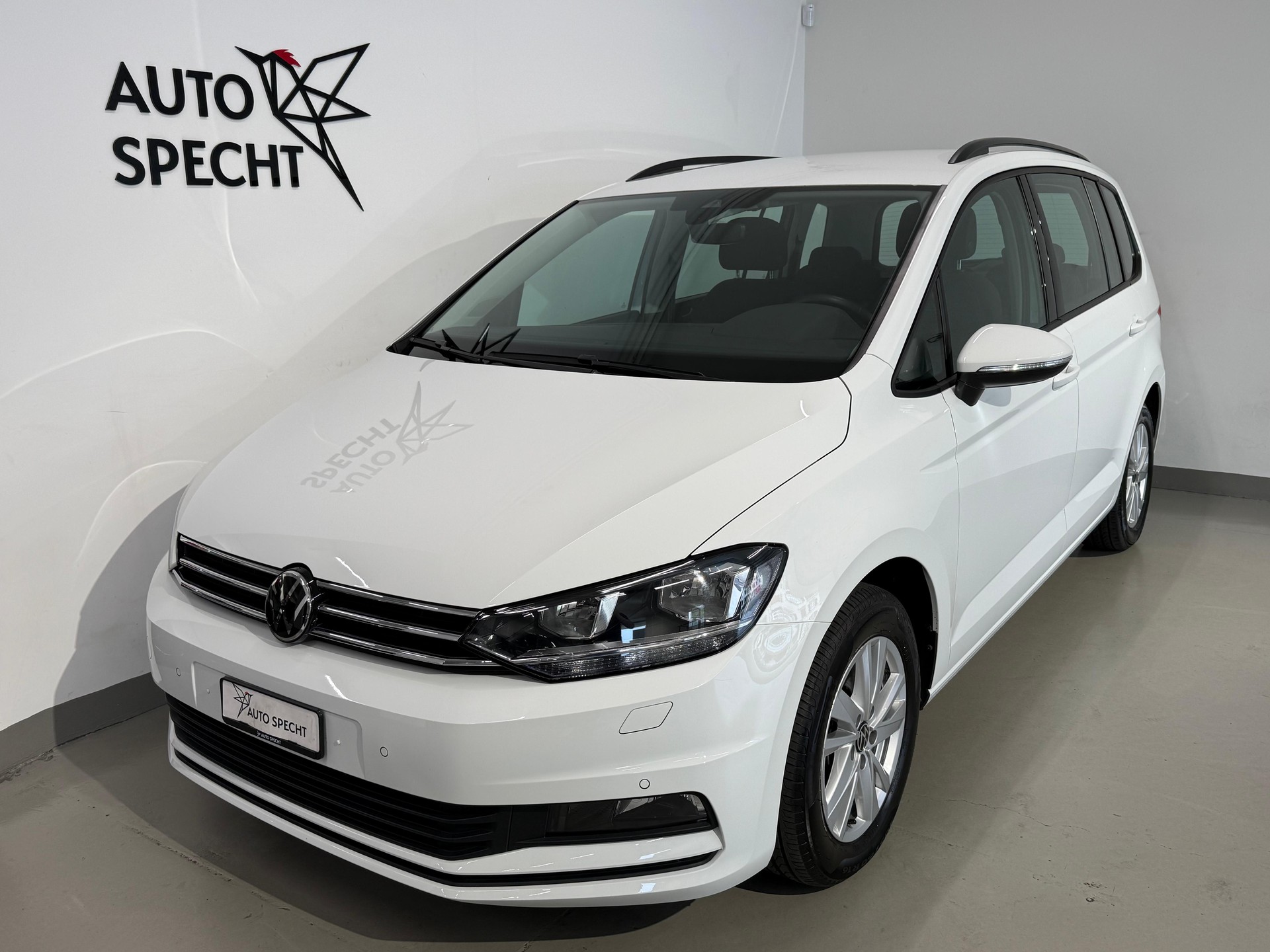 VW Touran 2.0 TDI BlueMotion Technology Comfortline DSG-image-0