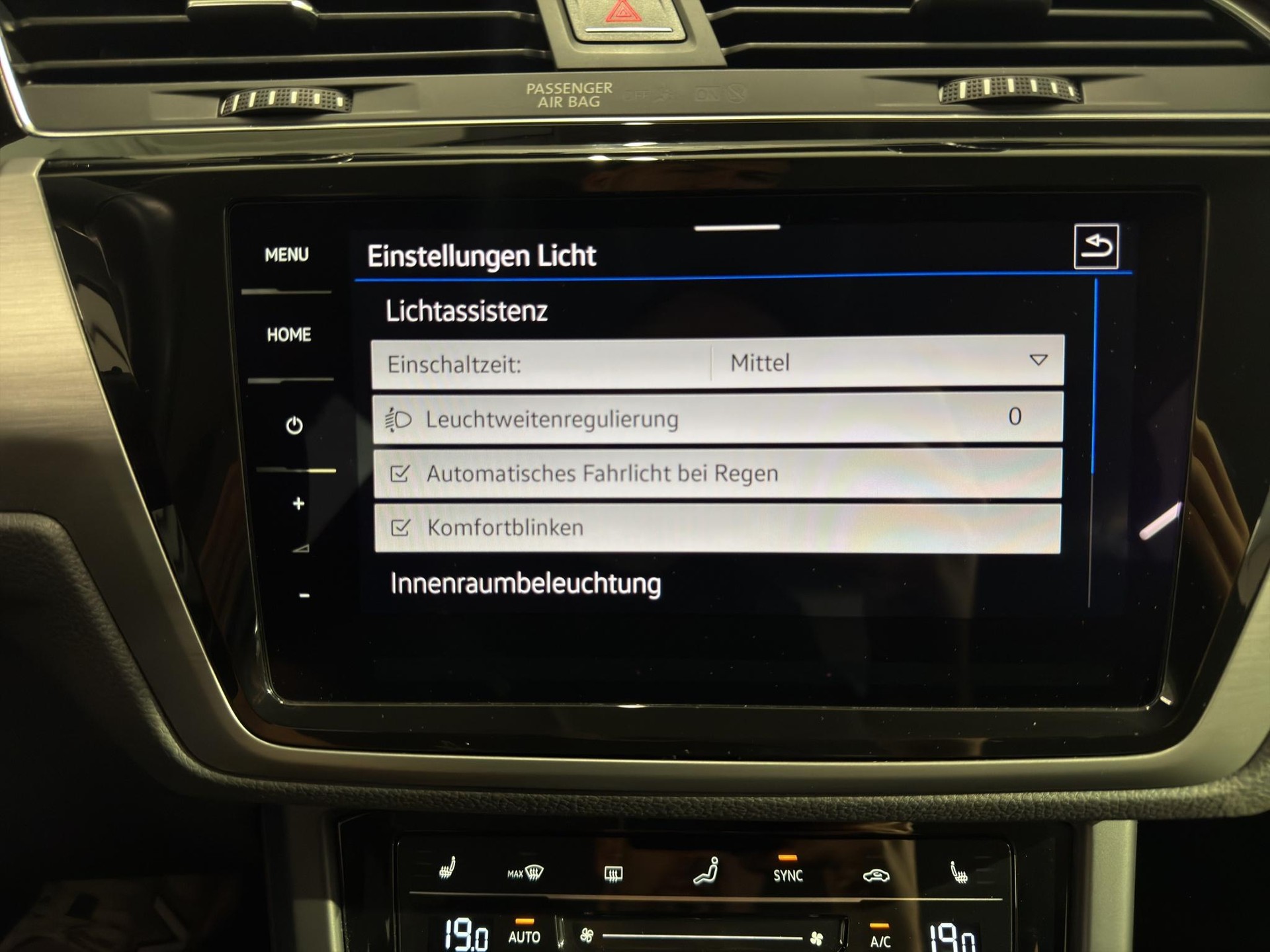VW Touran 2.0 TDI BlueMotion Technology Comfortline DSG-image-22