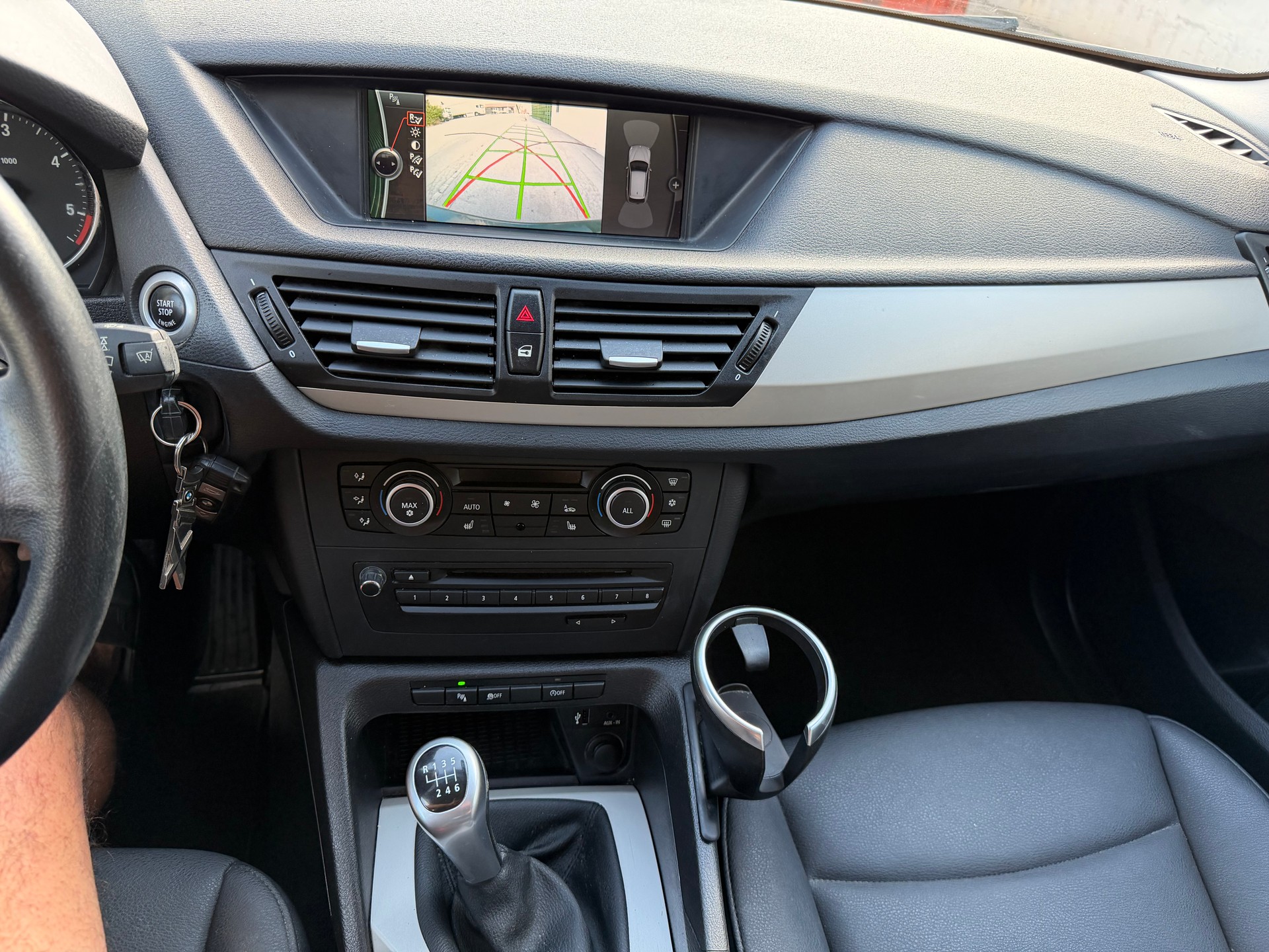 BMW X1 sDrive 18d-image-3