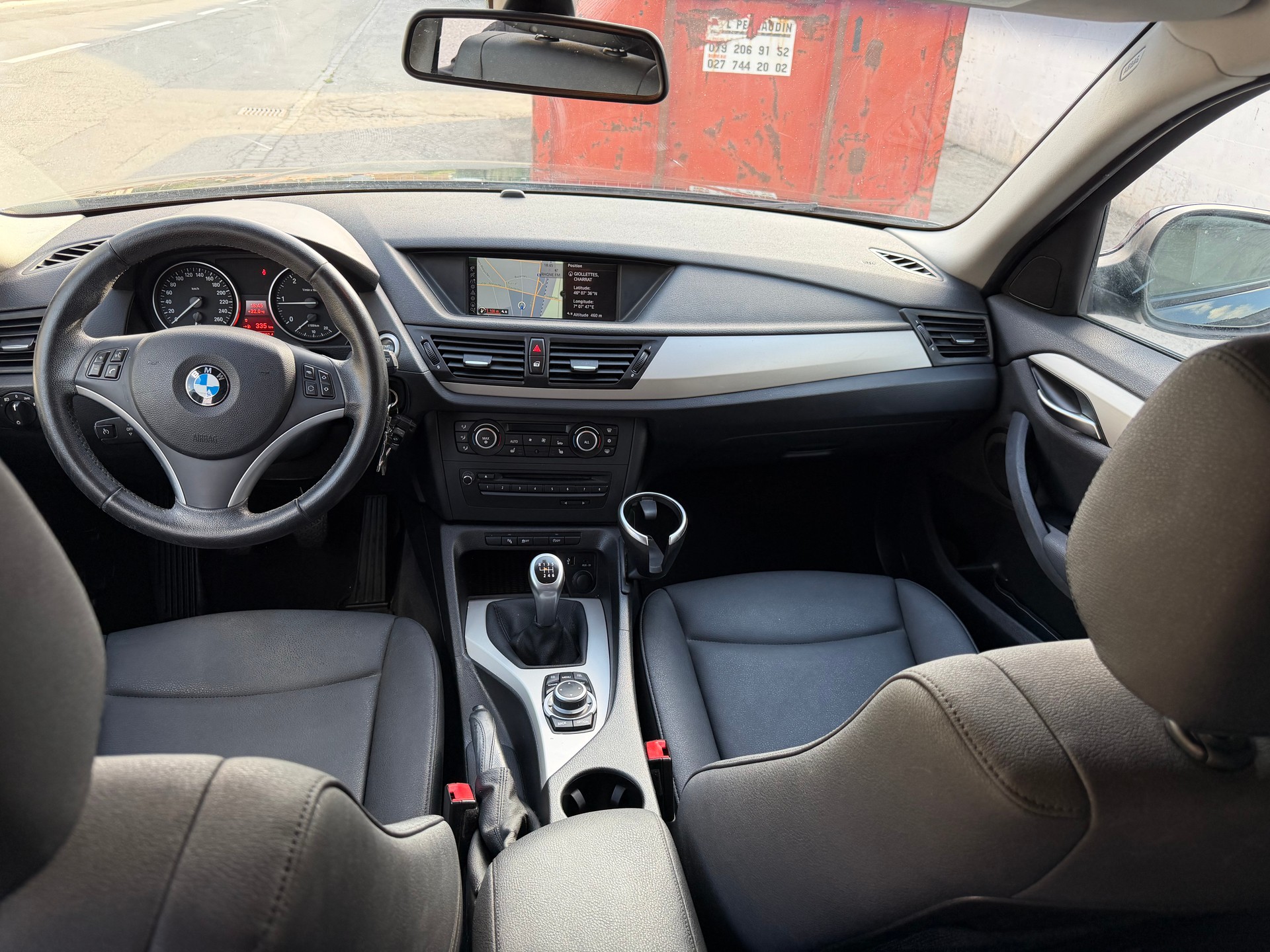 BMW X1 sDrive 18d-image-2