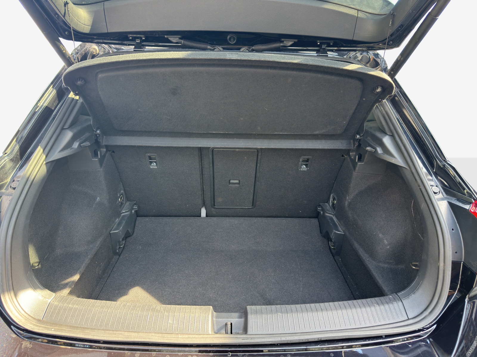VW T-Roc 1.5 TSI EVO R-Line DSG-image-12