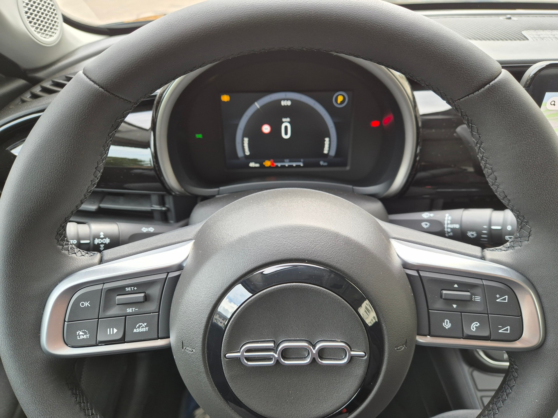 FIAT 600h Mild Hybrid Icon Swiss Edition-image-11