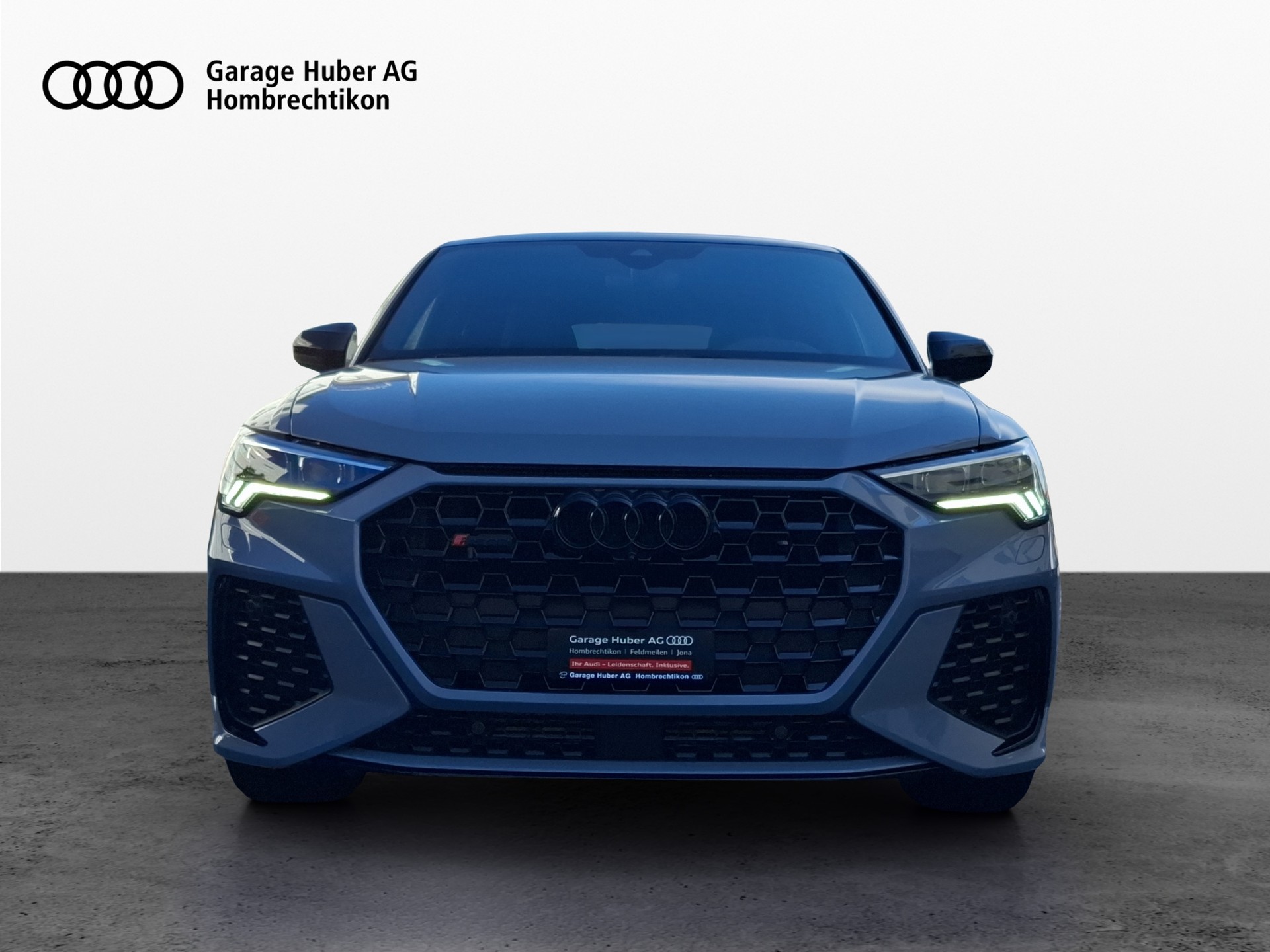 AUDI RS Q3 Sportback quattro S tronic-image-2