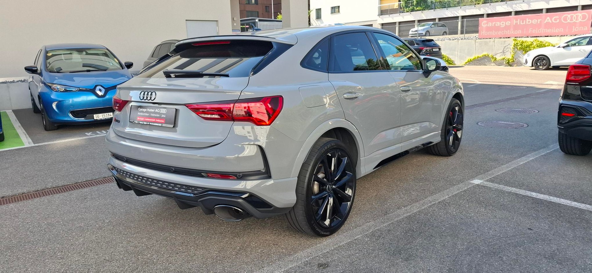 AUDI RS Q3 Sportback quattro S tronic-image-4