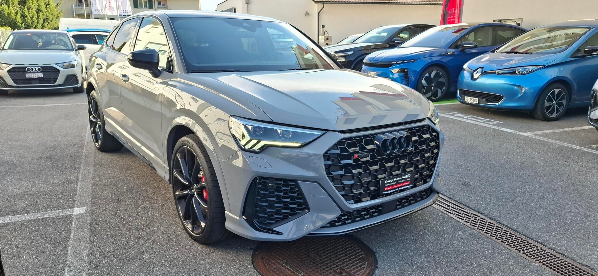 AUDI RS Q3 Sportback quattro S tronic-image-5