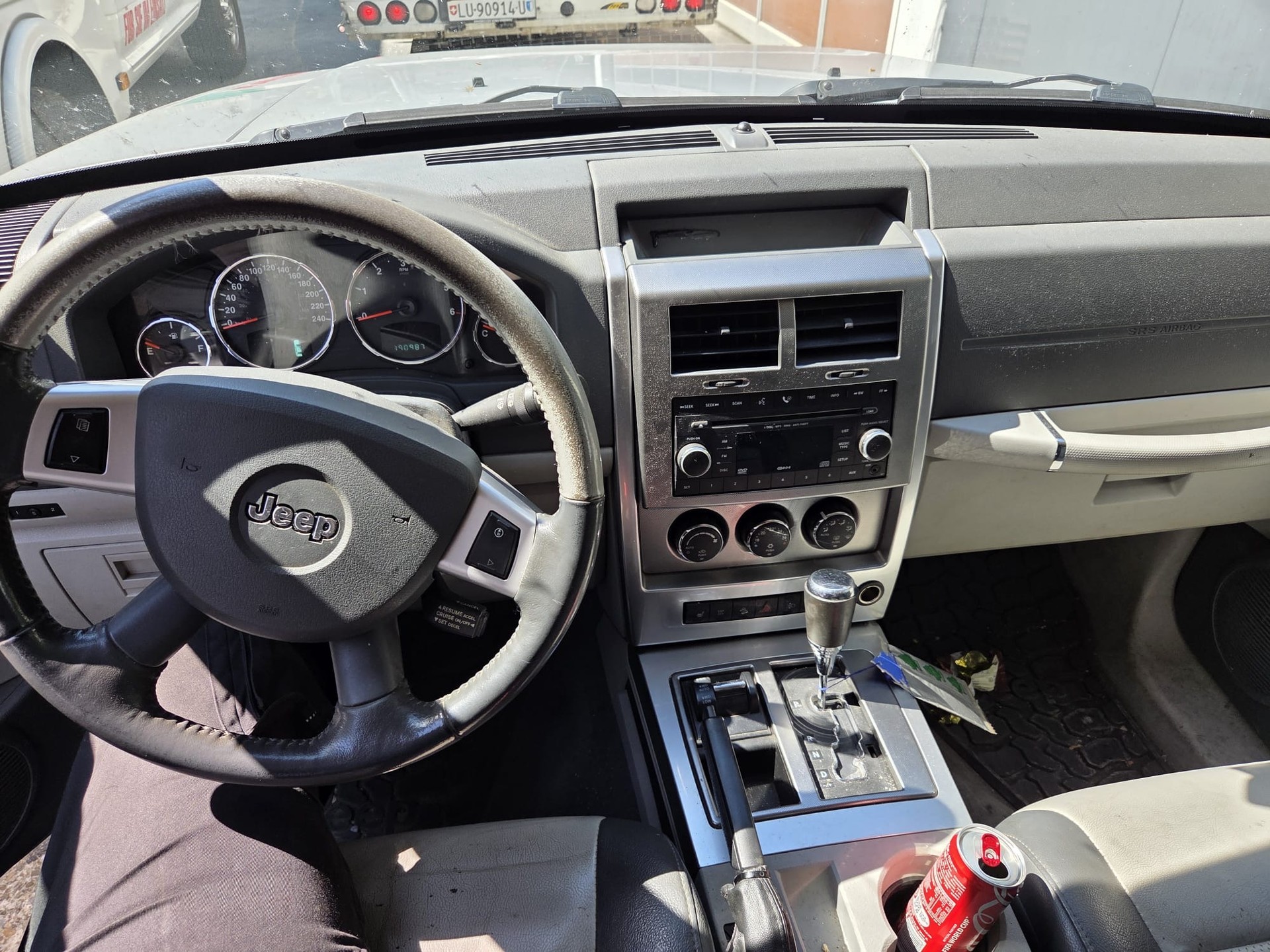 JEEP Cherokee 2.8 CRD Sport Automatic-image-5