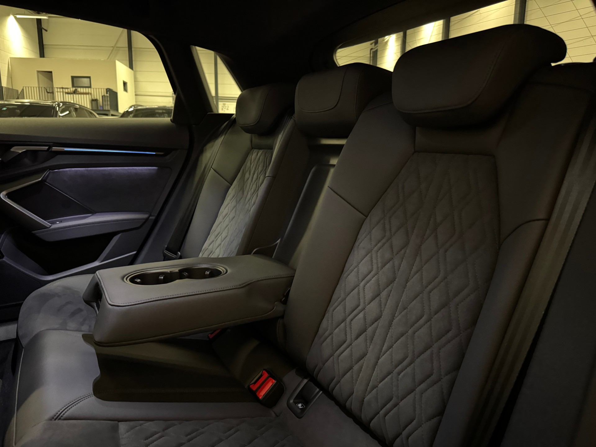 AUDI RS3 Sportback 2.5 TSI quattro S-tronic CH Fahrzeug-image-23