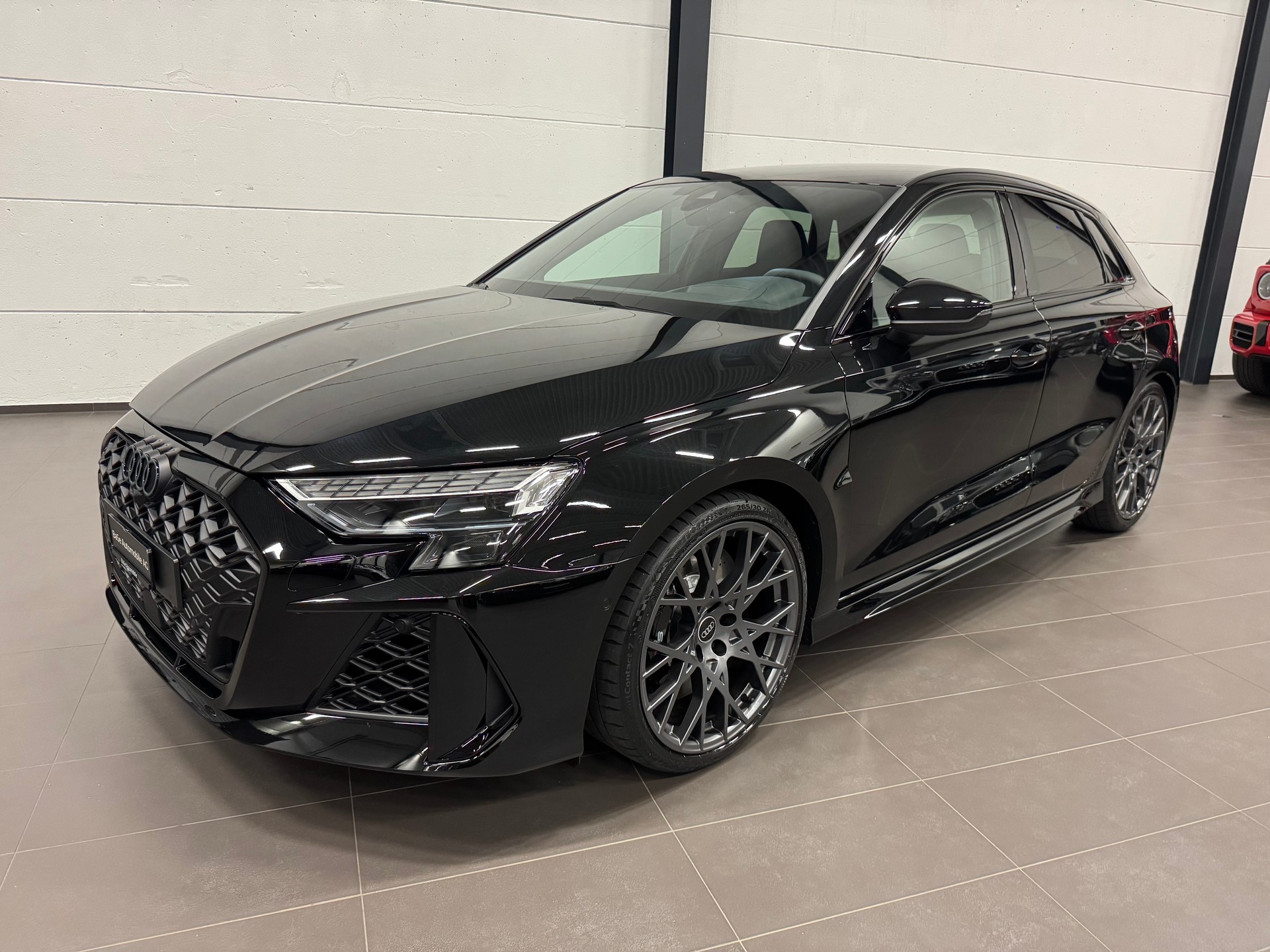 AUDI RS3 Sportback 2.5 TSI quattro S-tronic CH Fahrzeug-image-2