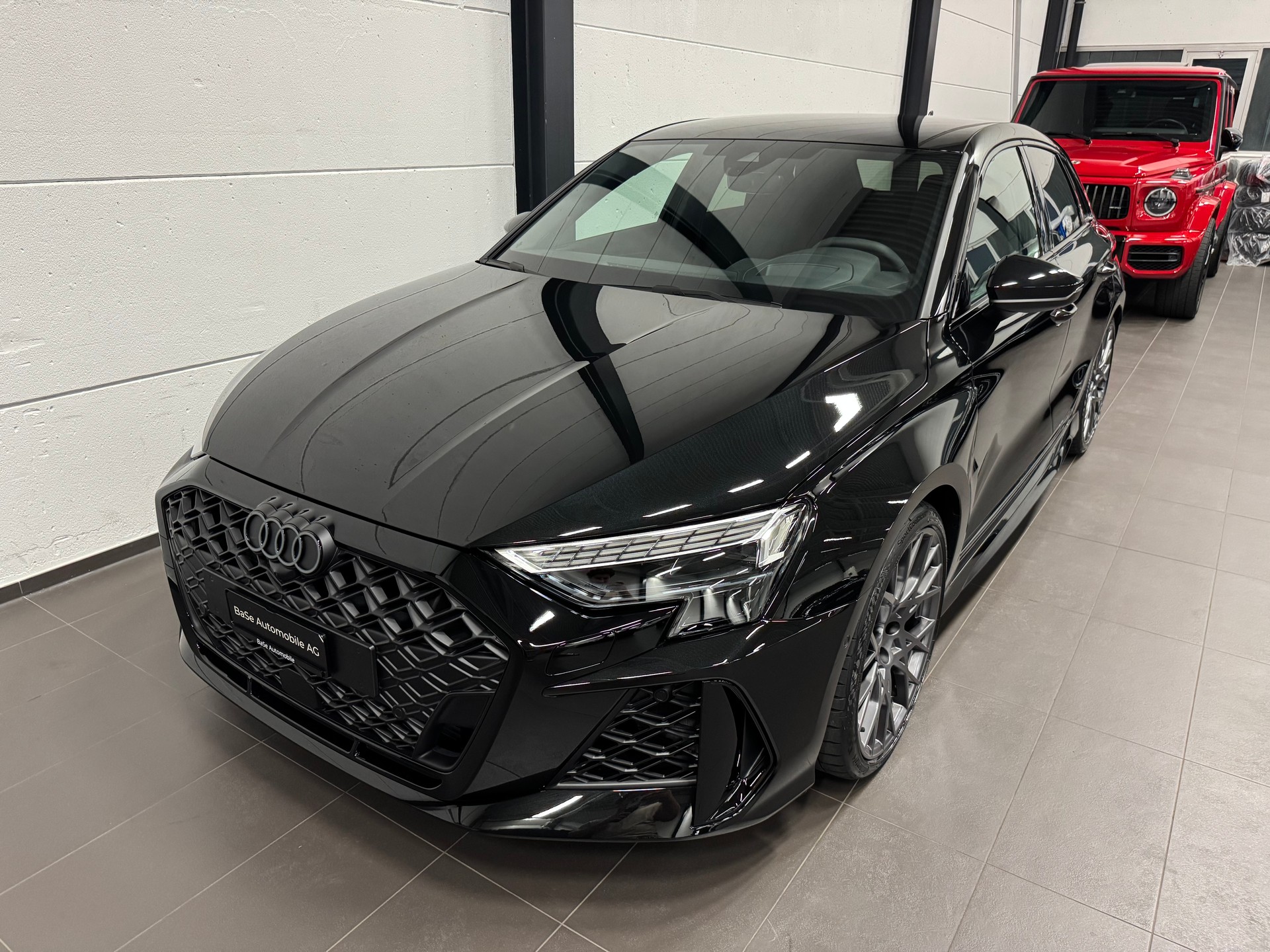 AUDI RS3 Sportback 2.5 TSI quattro S-tronic CH Fahrzeug-image-4