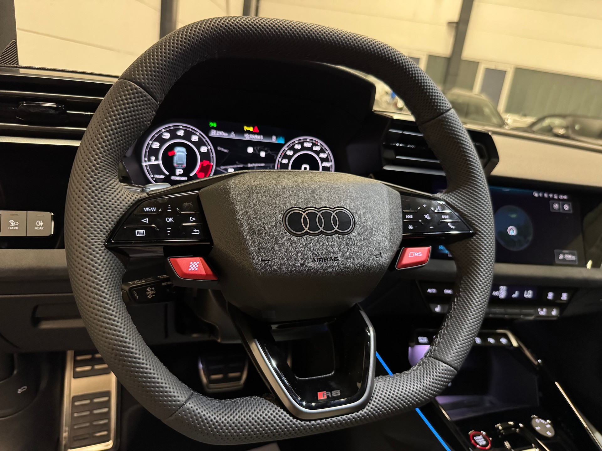 AUDI RS3 Sportback 2.5 TSI quattro S-tronic CH Fahrzeug-image-25