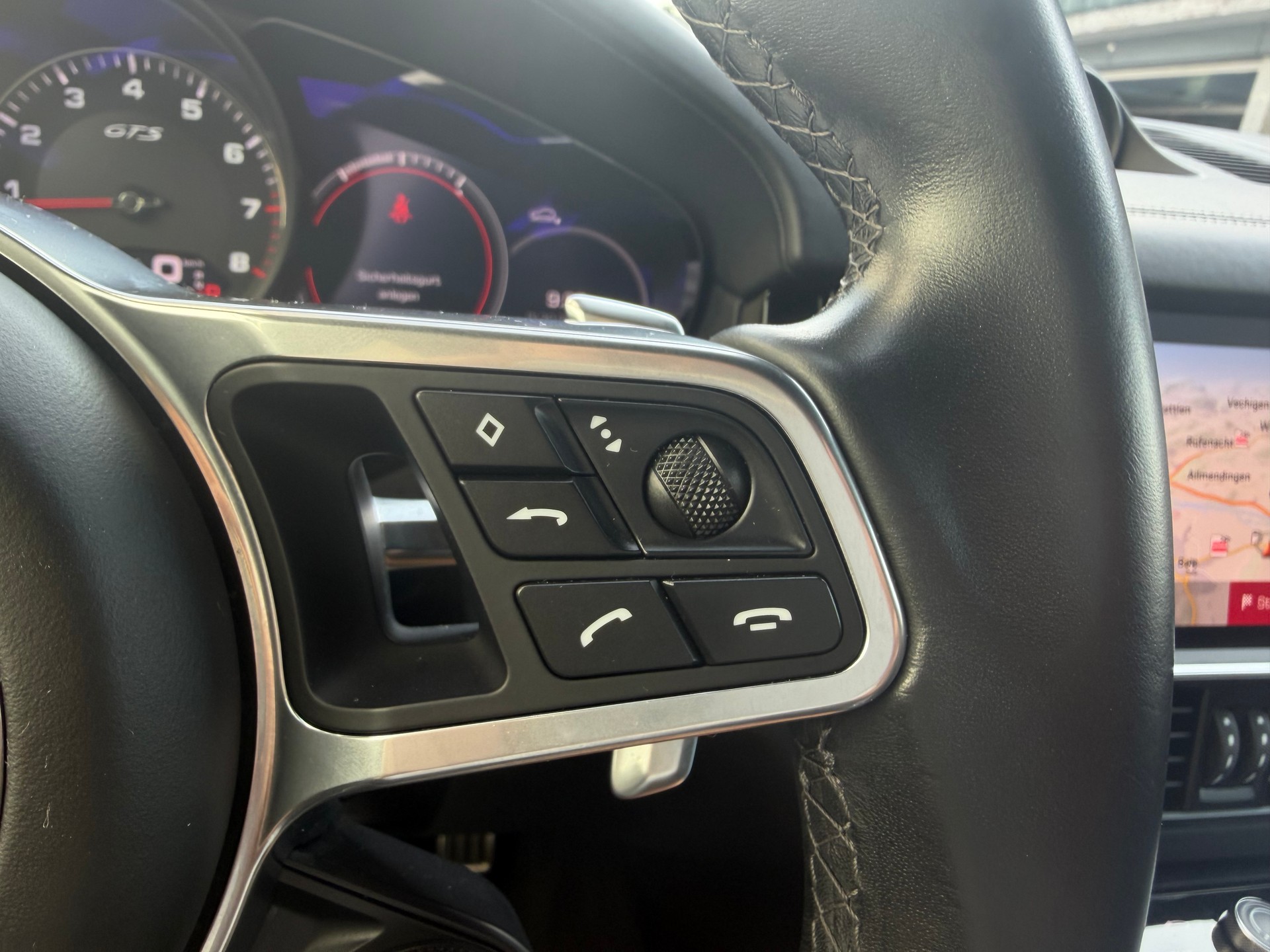 PORSCHE Cayenne GTS Coupé-image-21