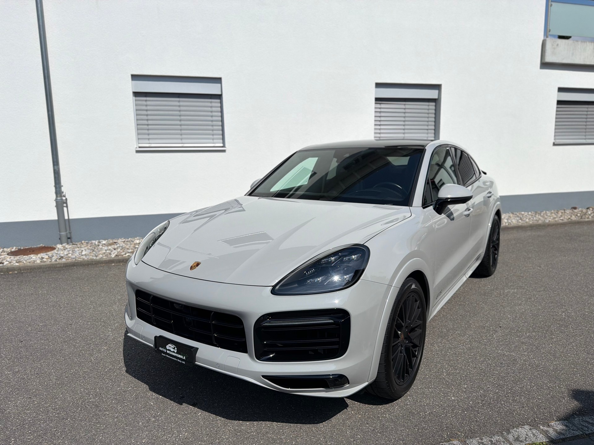 PORSCHE Cayenne GTS Coupé-image-9