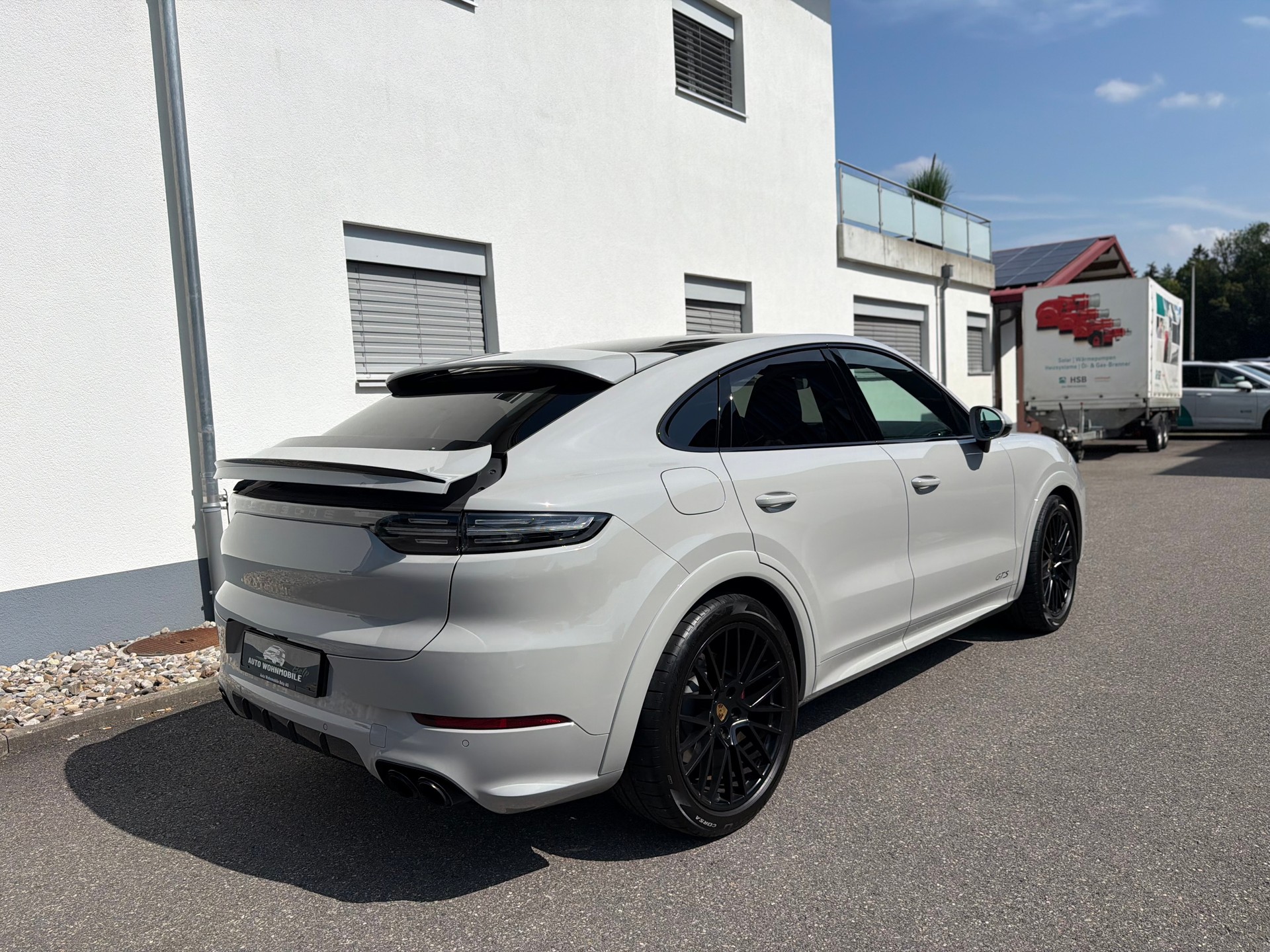 PORSCHE Cayenne GTS Coupé-image-6