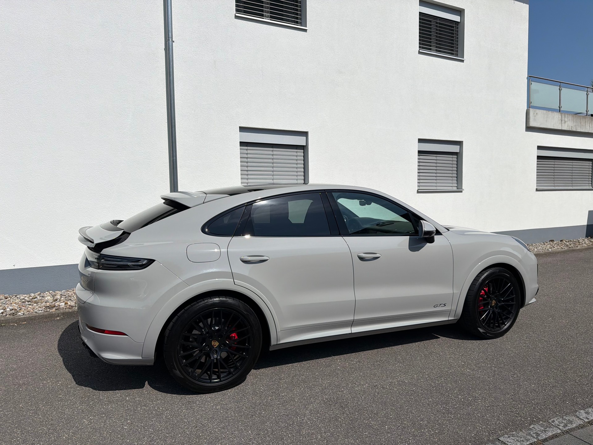 PORSCHE Cayenne GTS Coupé-image-5