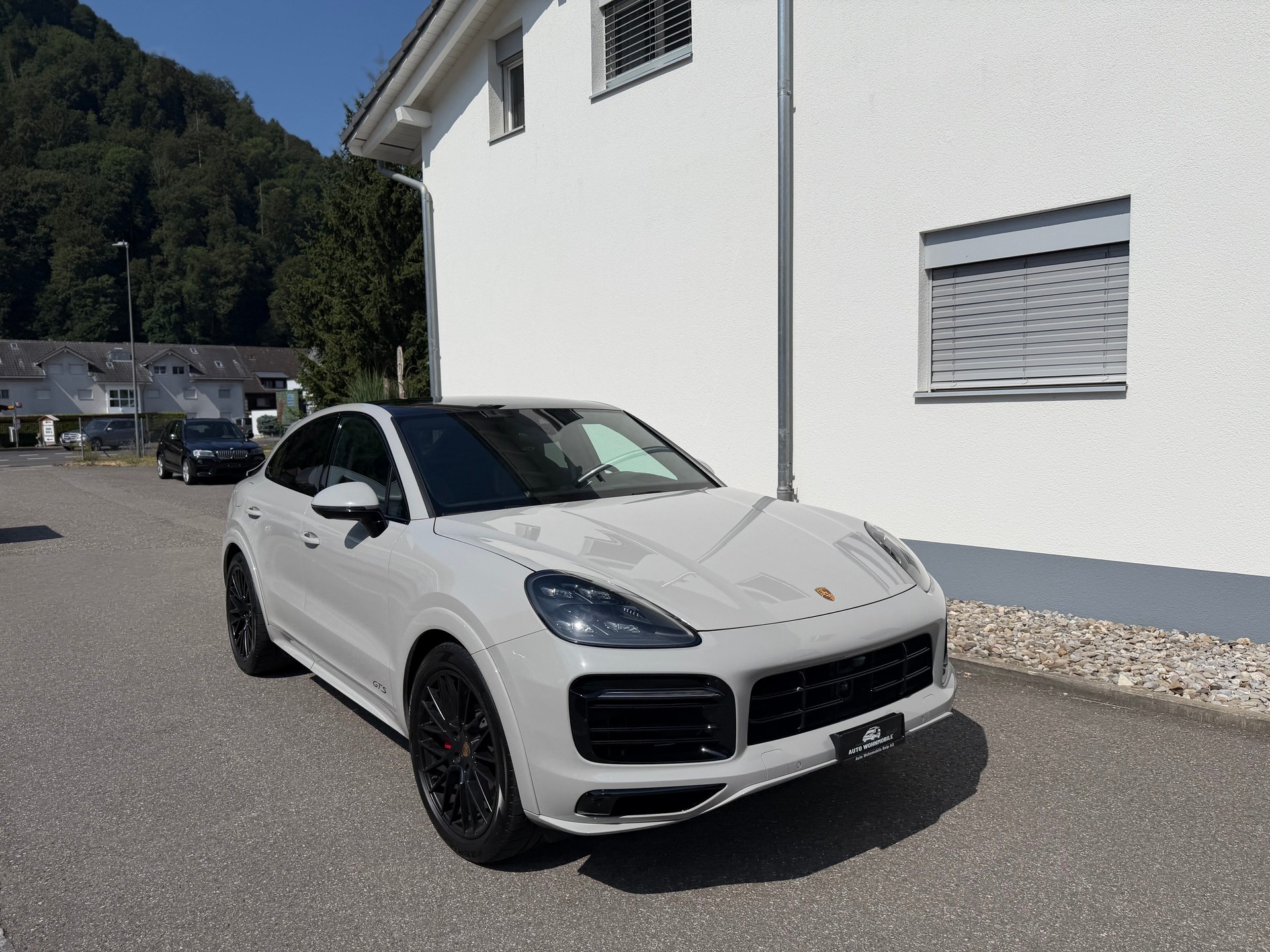 PORSCHE Cayenne GTS Coupé-image-1