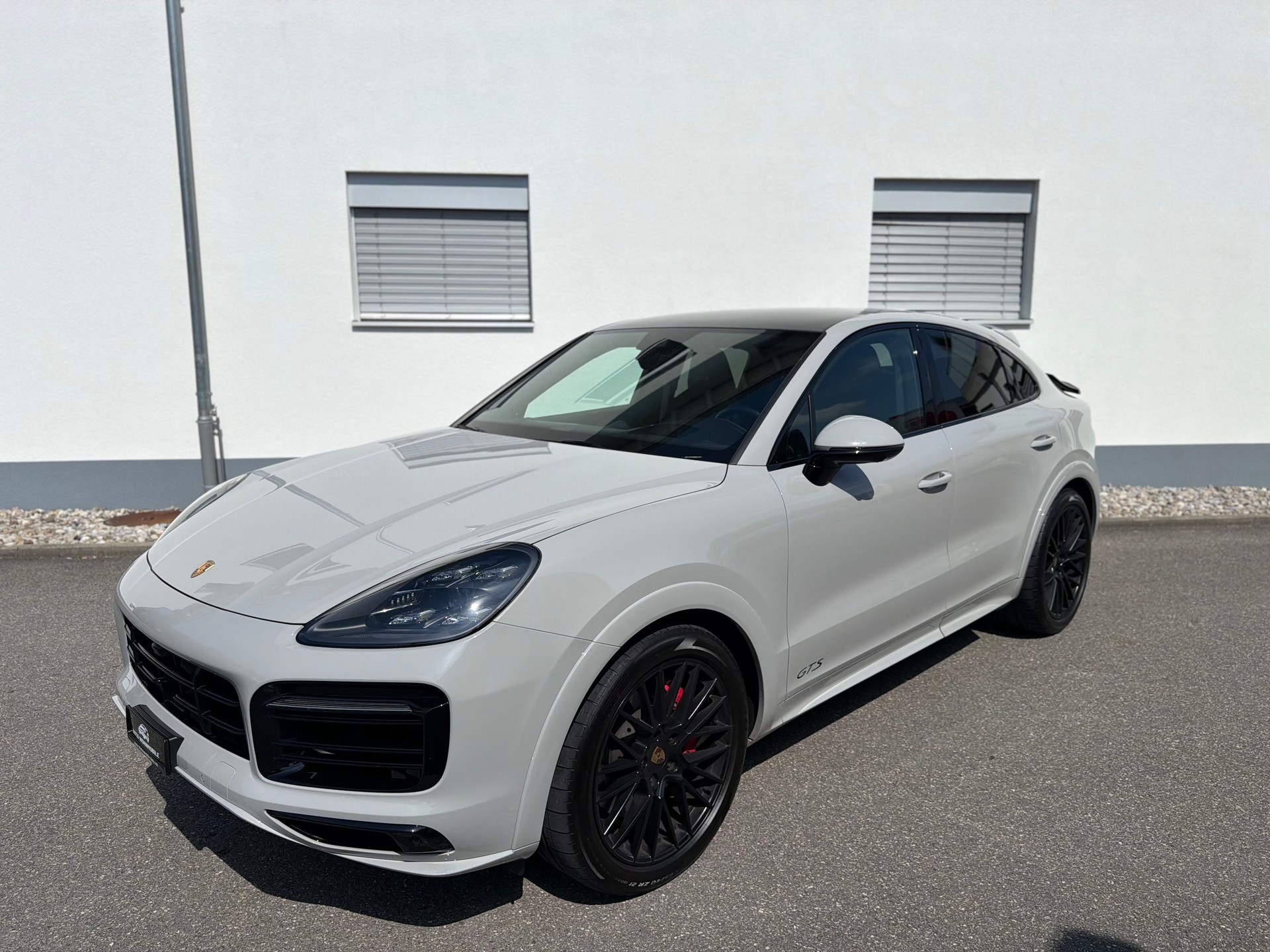 PORSCHE Cayenne GTS Coupé-image-10