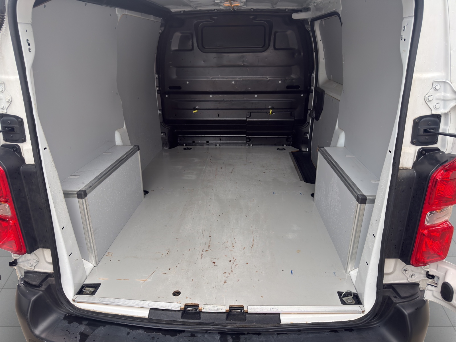 CITROEN Jumpy 1.5 BlueHDi 120 M Komfort-image-5