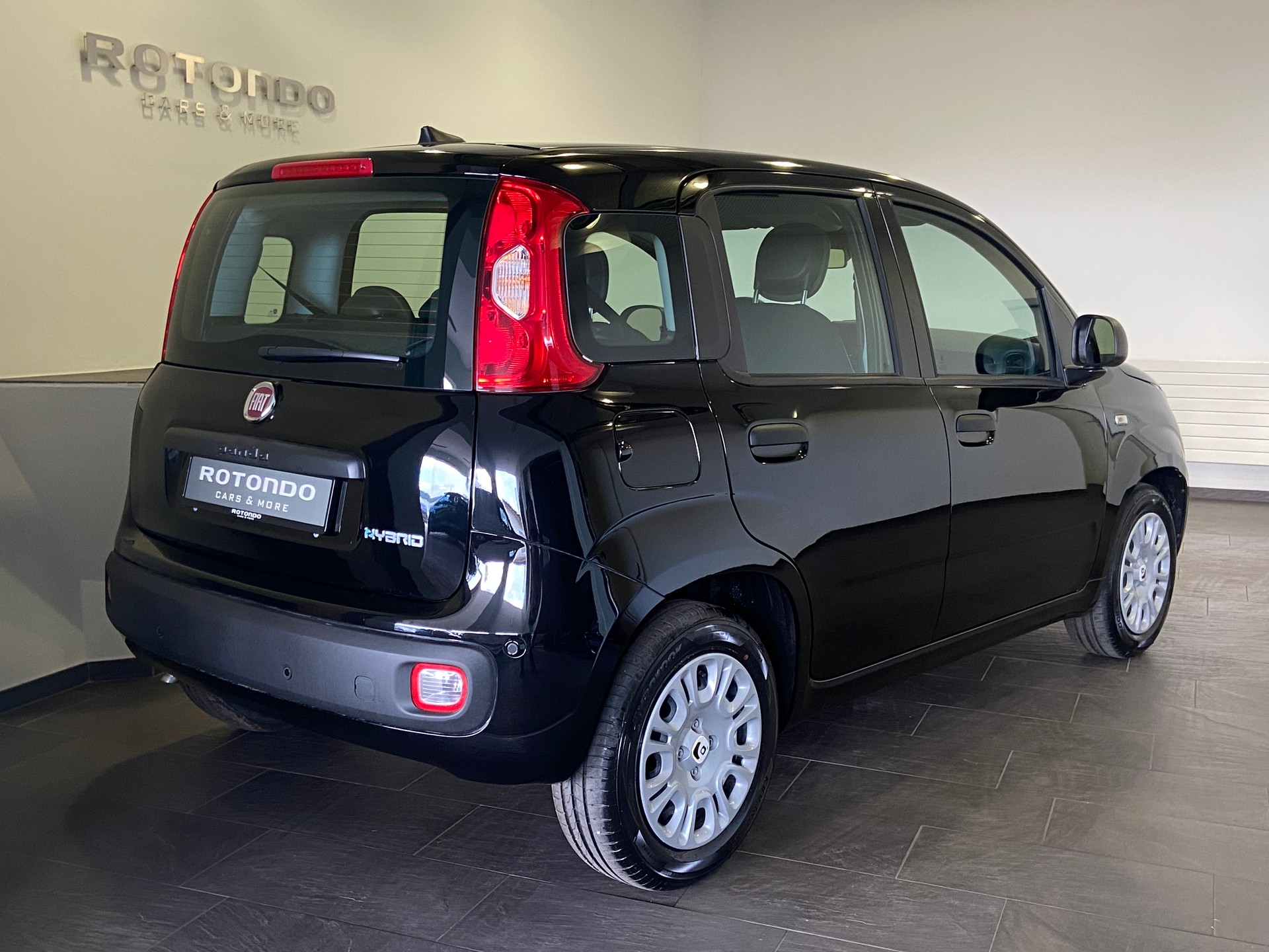 FIAT Panda 1.0 MHEV City-showroom-element-1