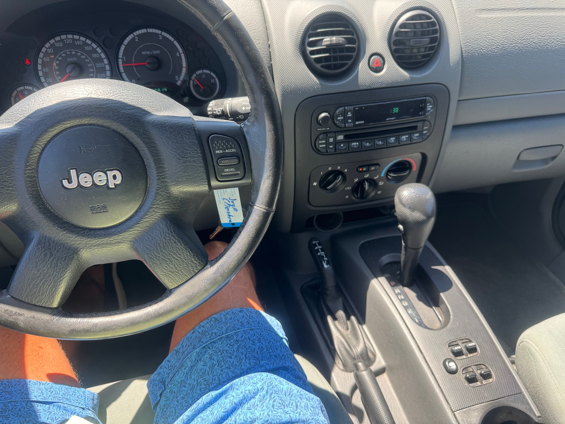 JEEP Cherokee 2.8 CRD Limited-image-19