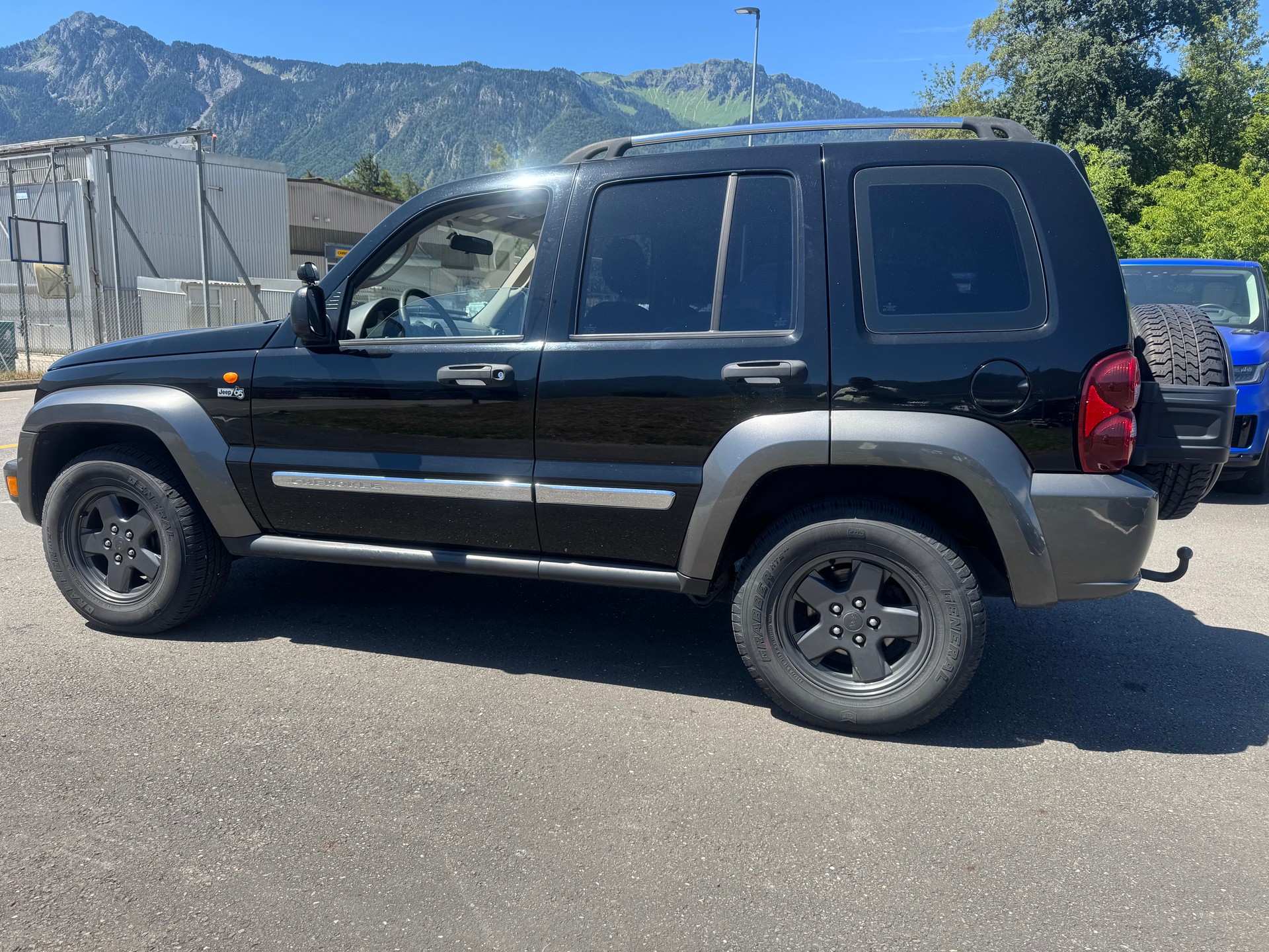 JEEP Cherokee 2.8 CRD Limited-image-8