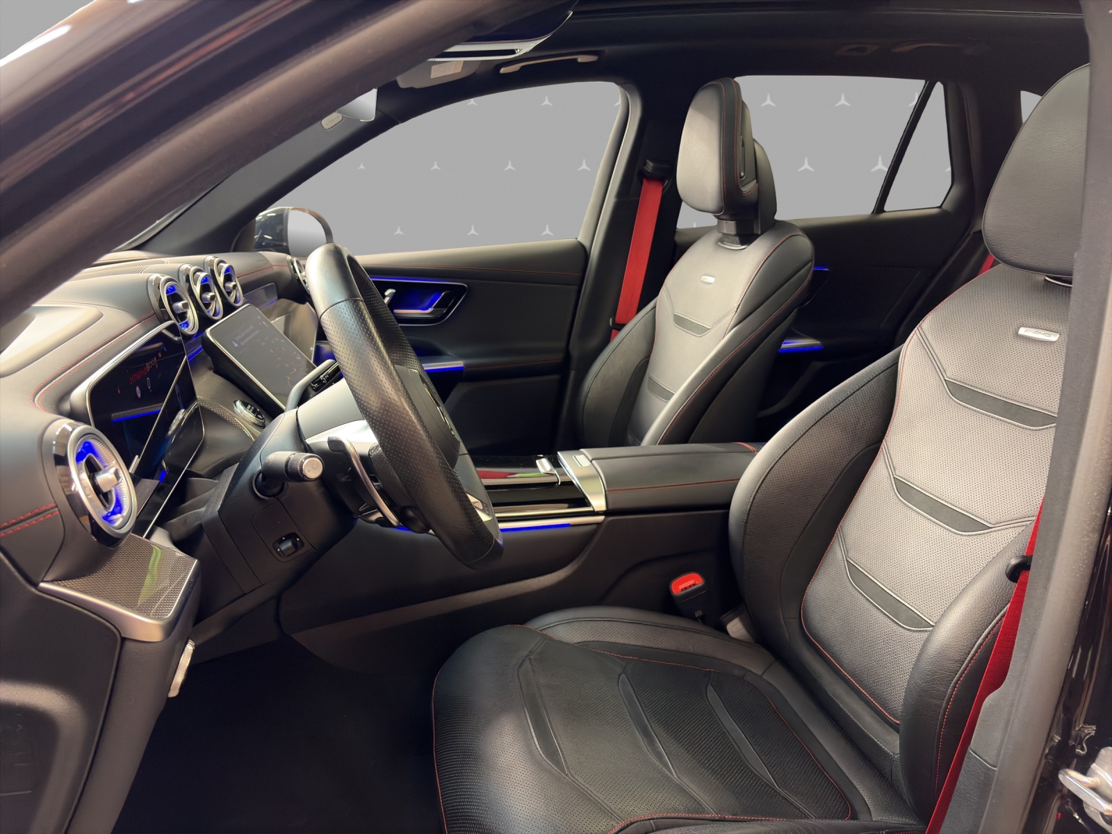 MERCEDES-BENZ GLC 43 4M - AMG / 360 Grad Kamera / Sondermodell / Night-Paket II / Soundsystem-image-7