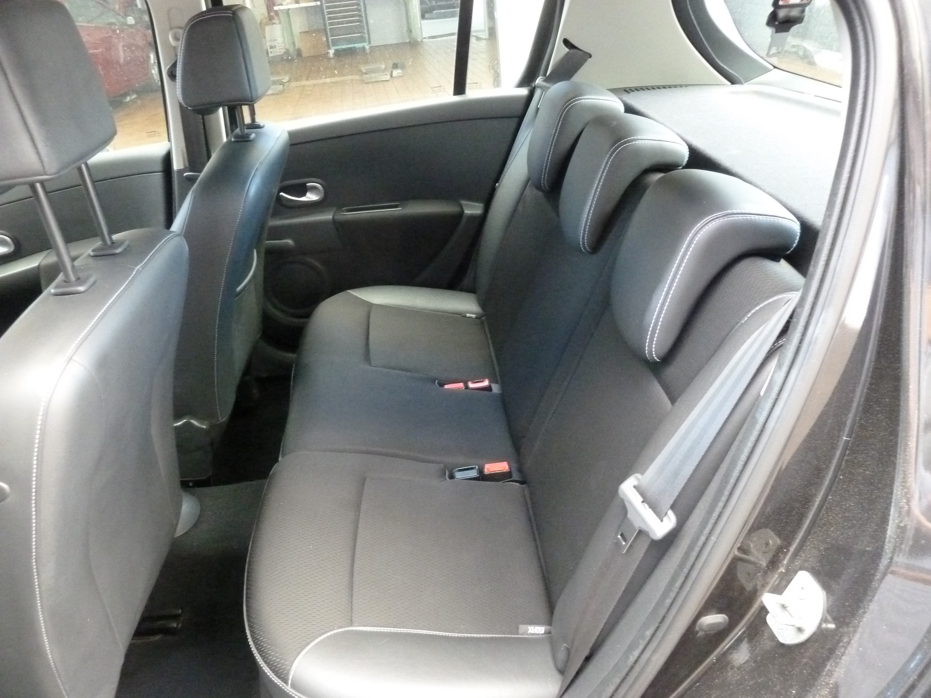 RENAULT Clio 1.6 16V Dynamique Automat-image-5