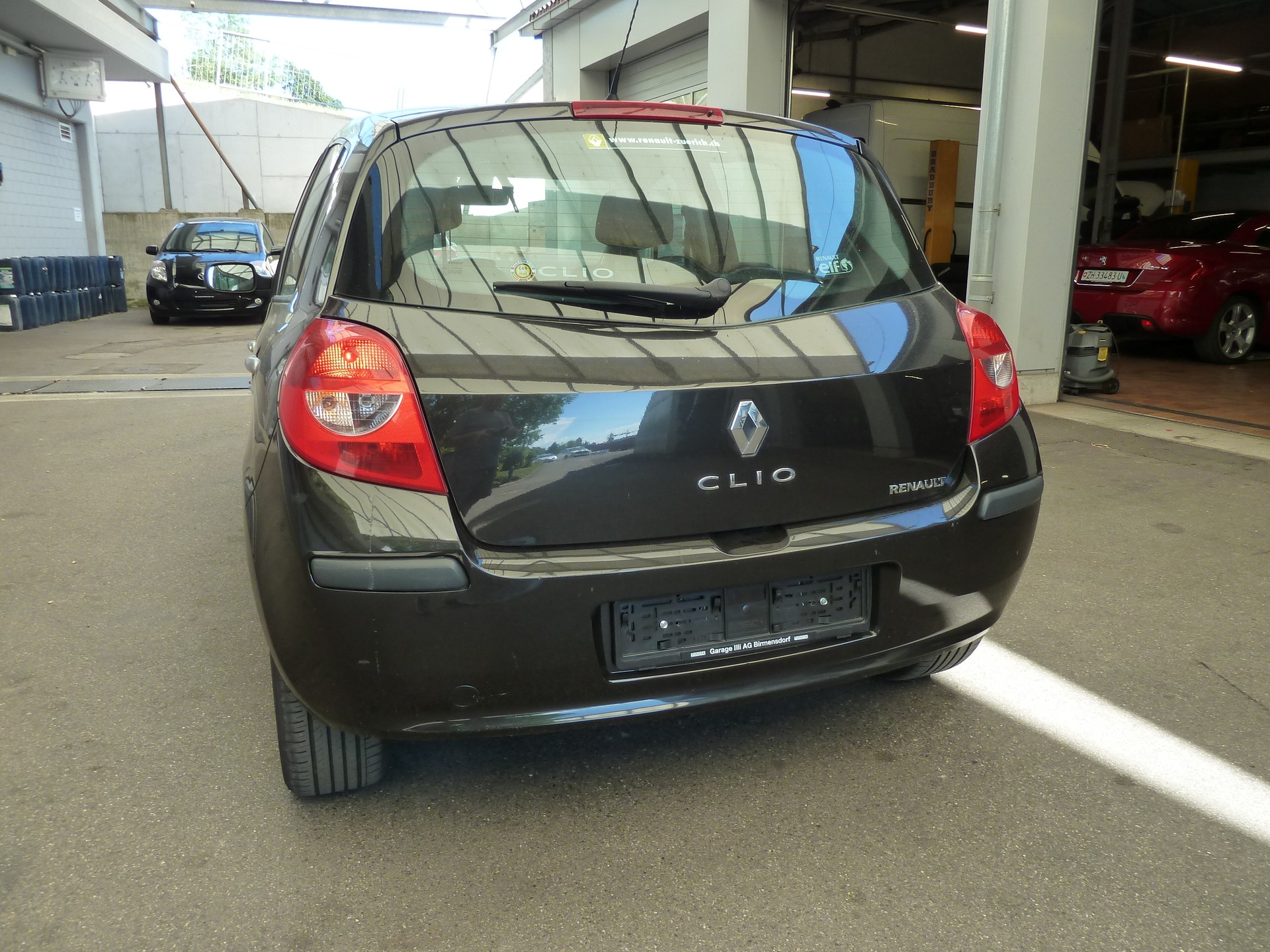 RENAULT Clio 1.6 16V Dynamique Automat-image-9