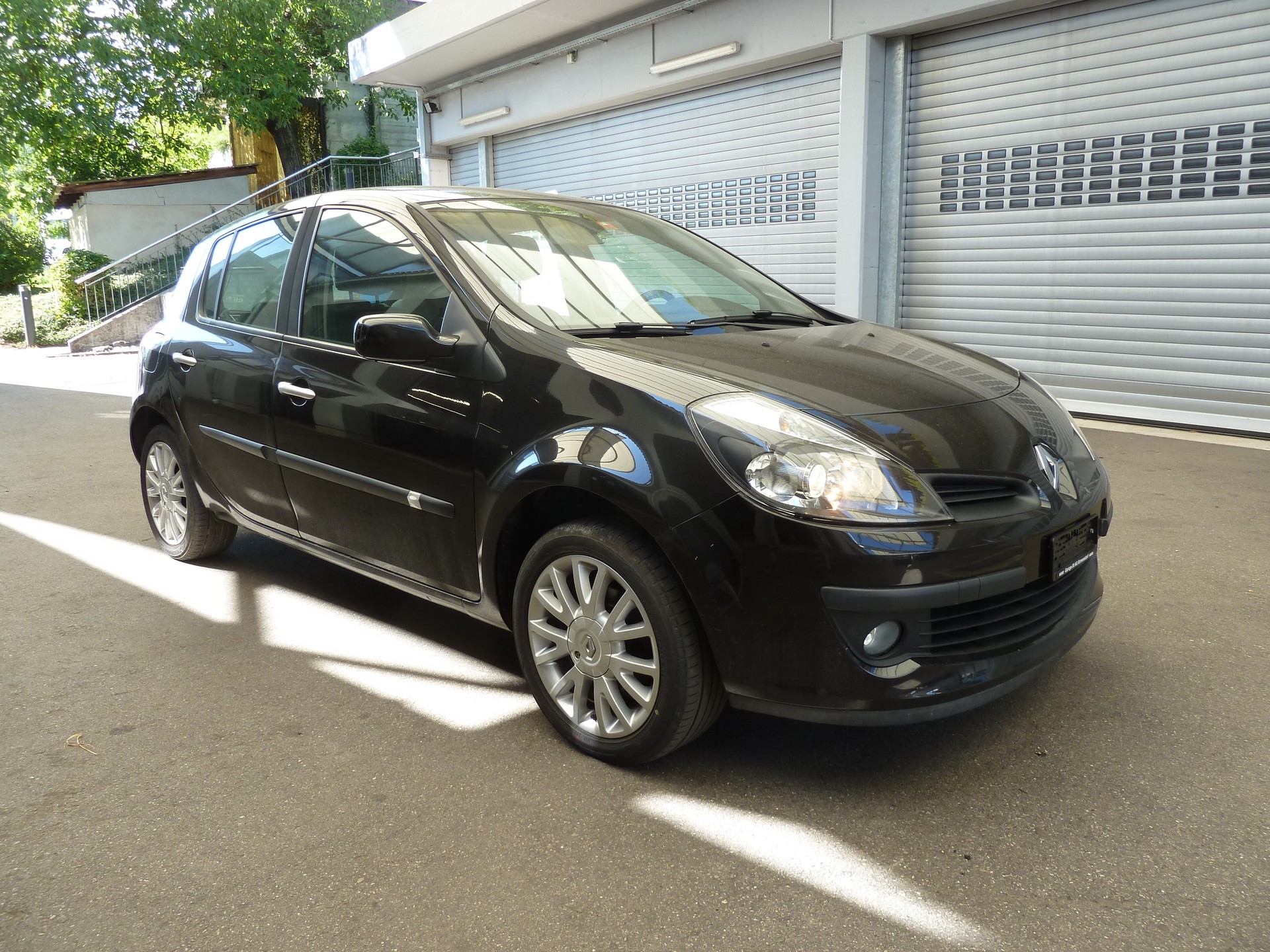 RENAULT Clio 1.6 16V Dynamique Automat-image-3