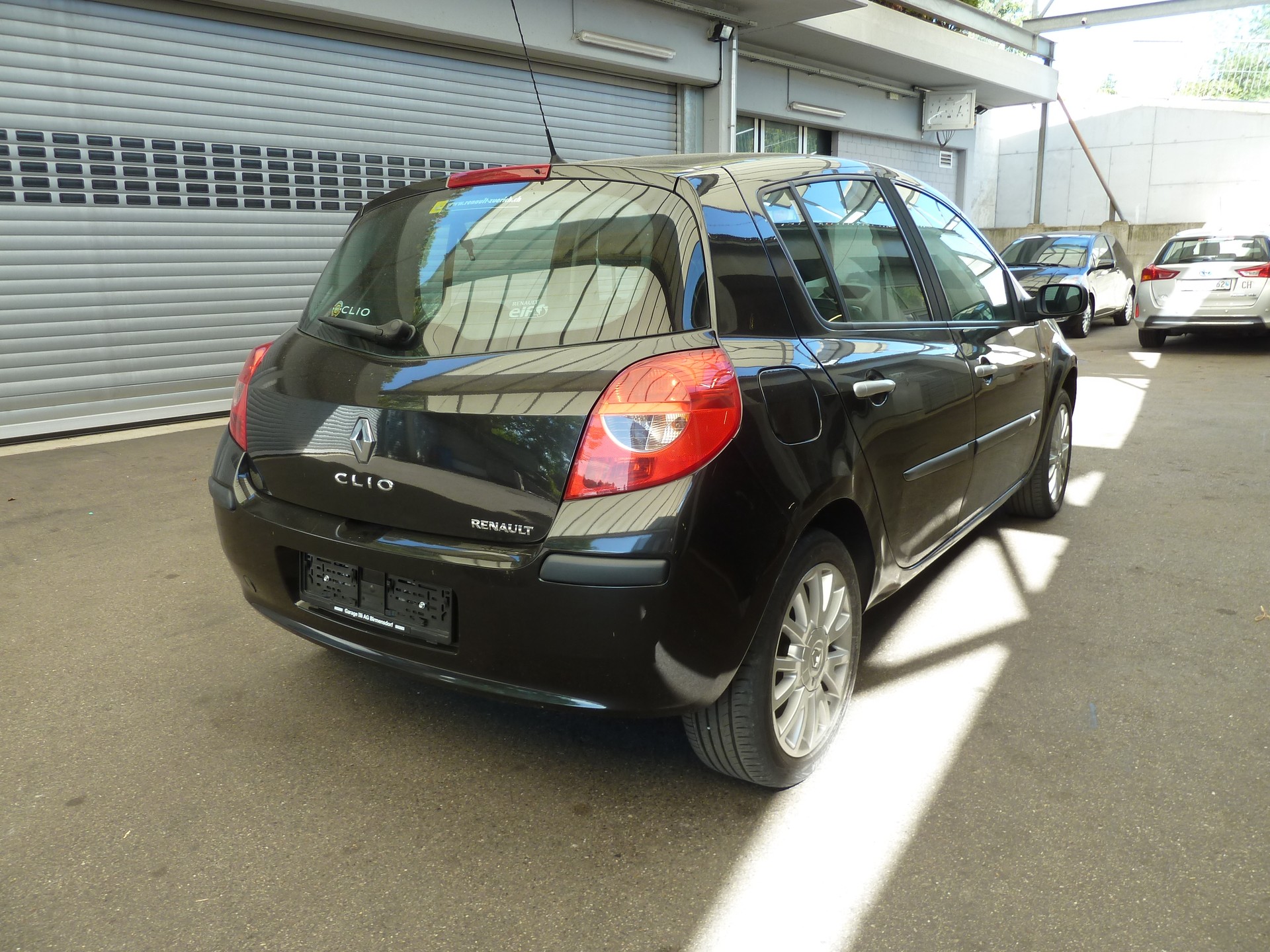 RENAULT Clio 1.6 16V Dynamique Automat-image-10