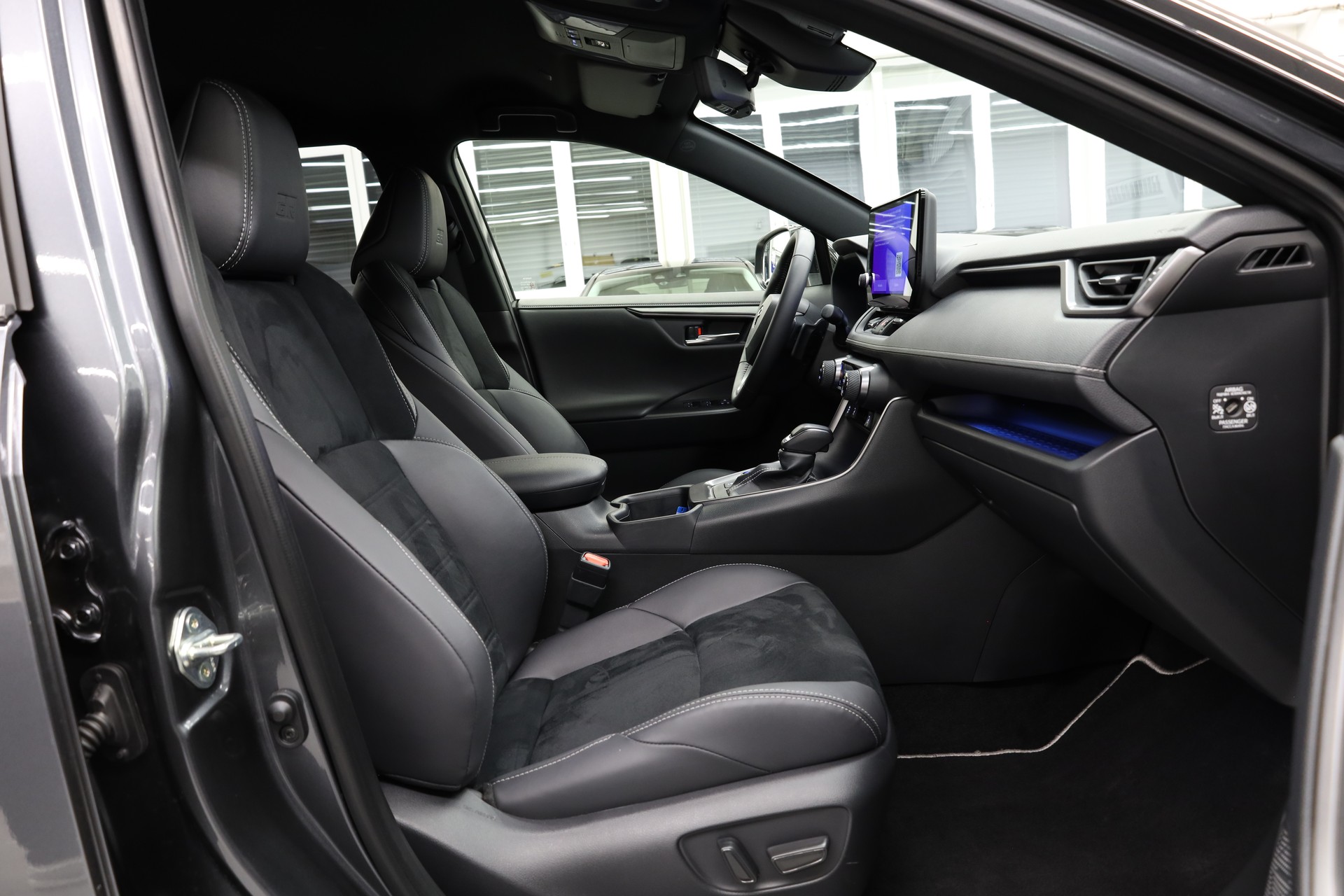 TOYOTA RAV-4 2.5 HEV GR Sport e-CVT 4WD-image-15