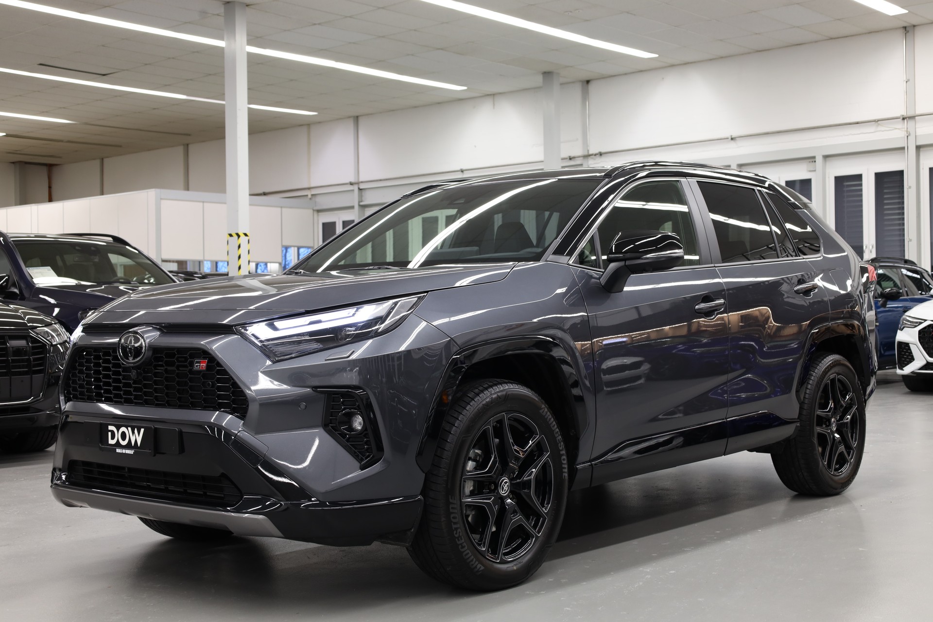 TOYOTA RAV-4 2.5 HEV GR Sport e-CVT 4WD-image-2