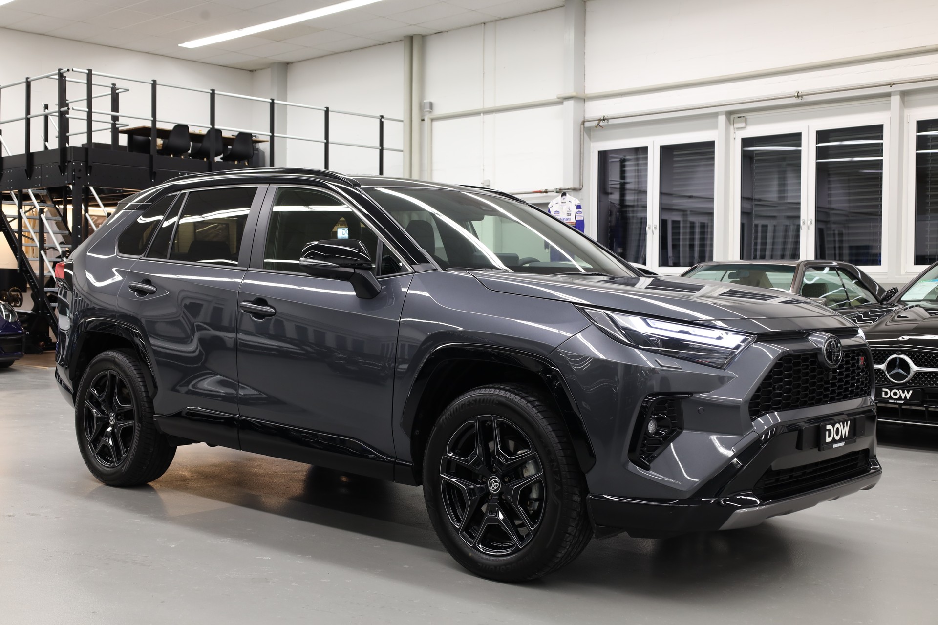 TOYOTA RAV-4 2.5 HEV GR Sport e-CVT 4WD-image-1