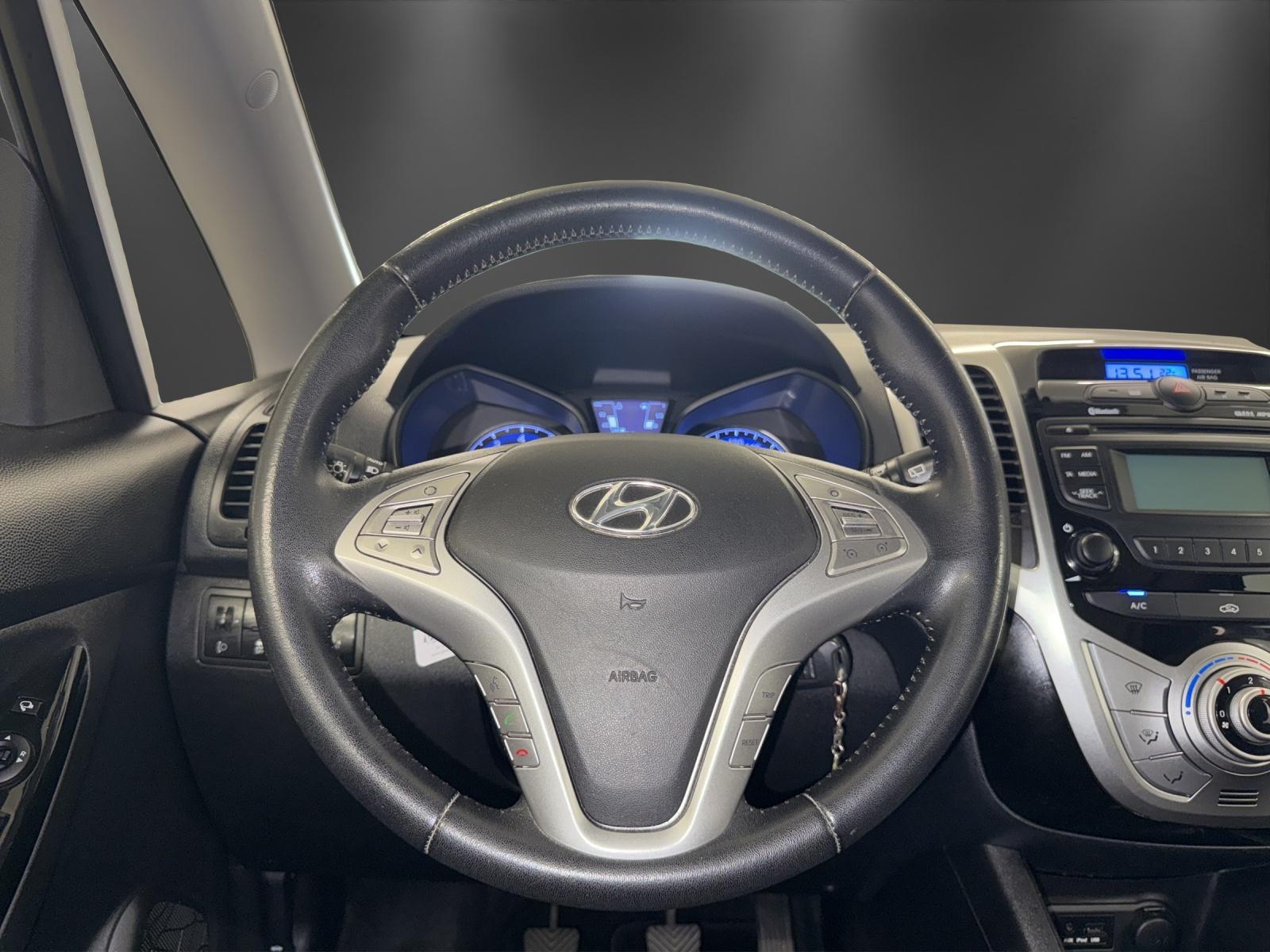 HYUNDAI iX20 1.6 Premium-image-11