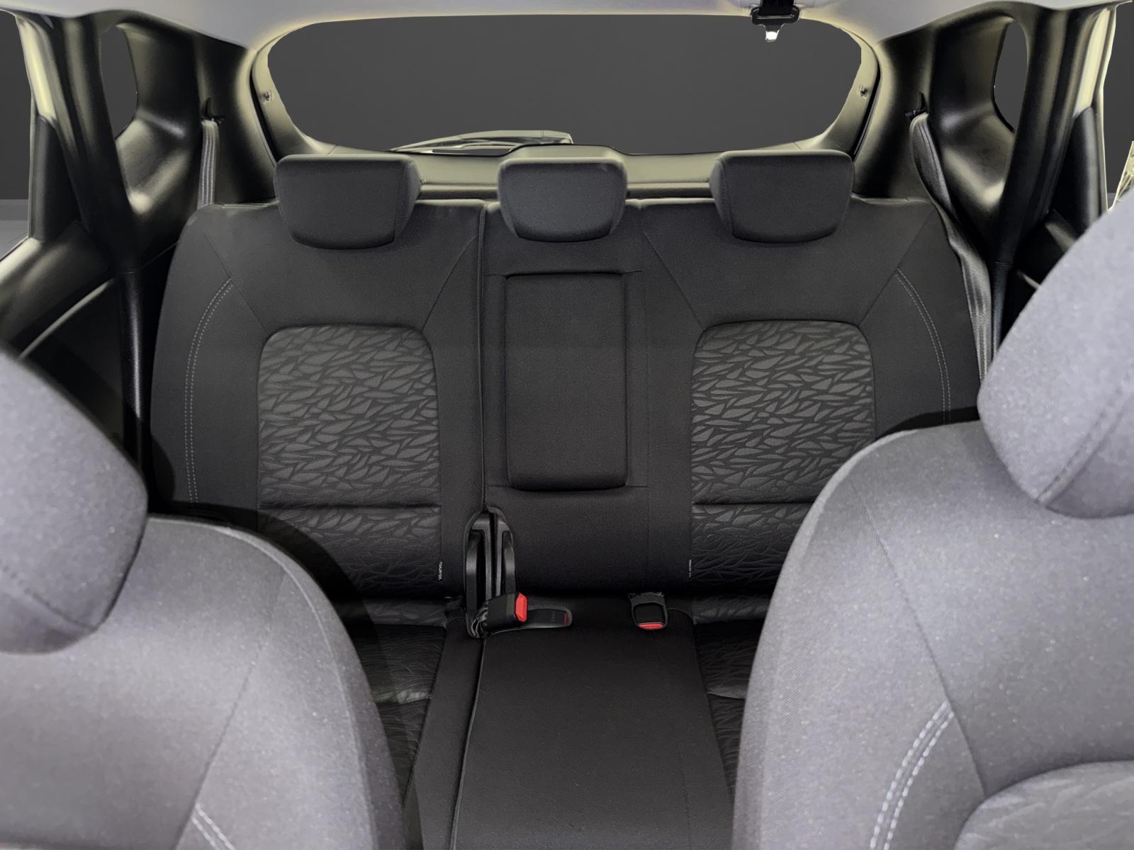 HYUNDAI iX20 1.6 Premium-image-9